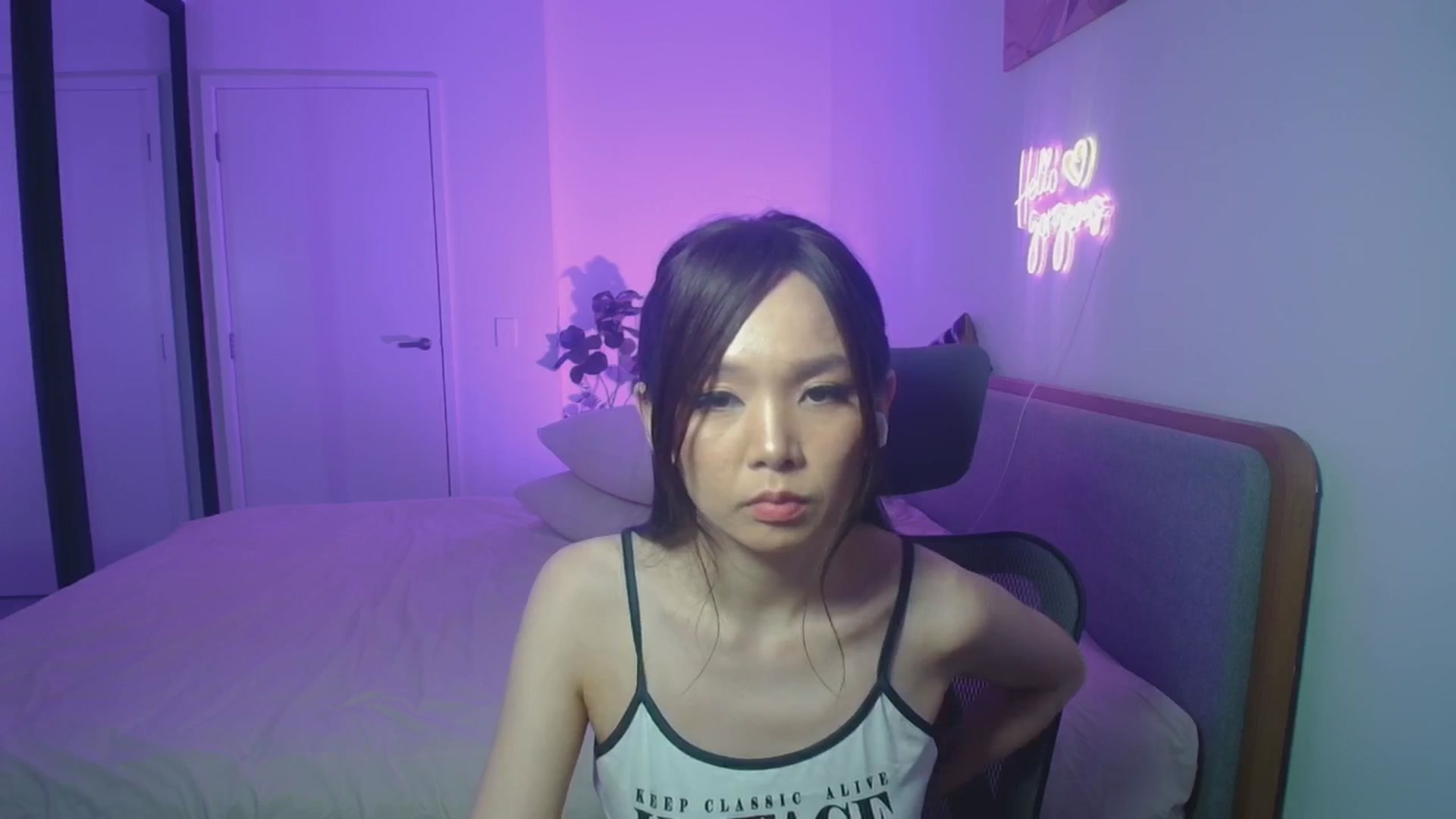 Gallery image thumbnail from HannaElite's myfreecams stream on, 04/07/2026, 10:25 image 20 of 20