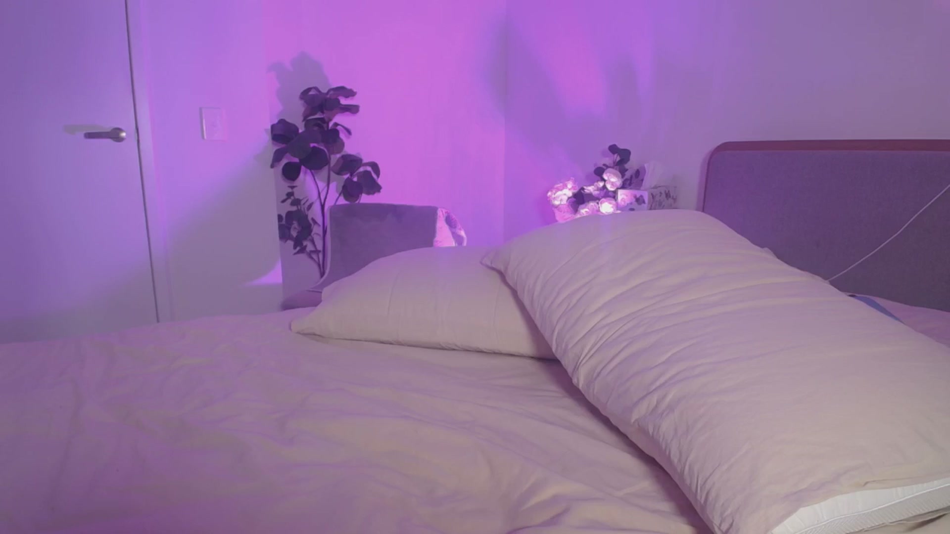 Gallery image thumbnail from HannaElite's myfreecams stream on, 04/16/2026, 14:01 image 7 of 20