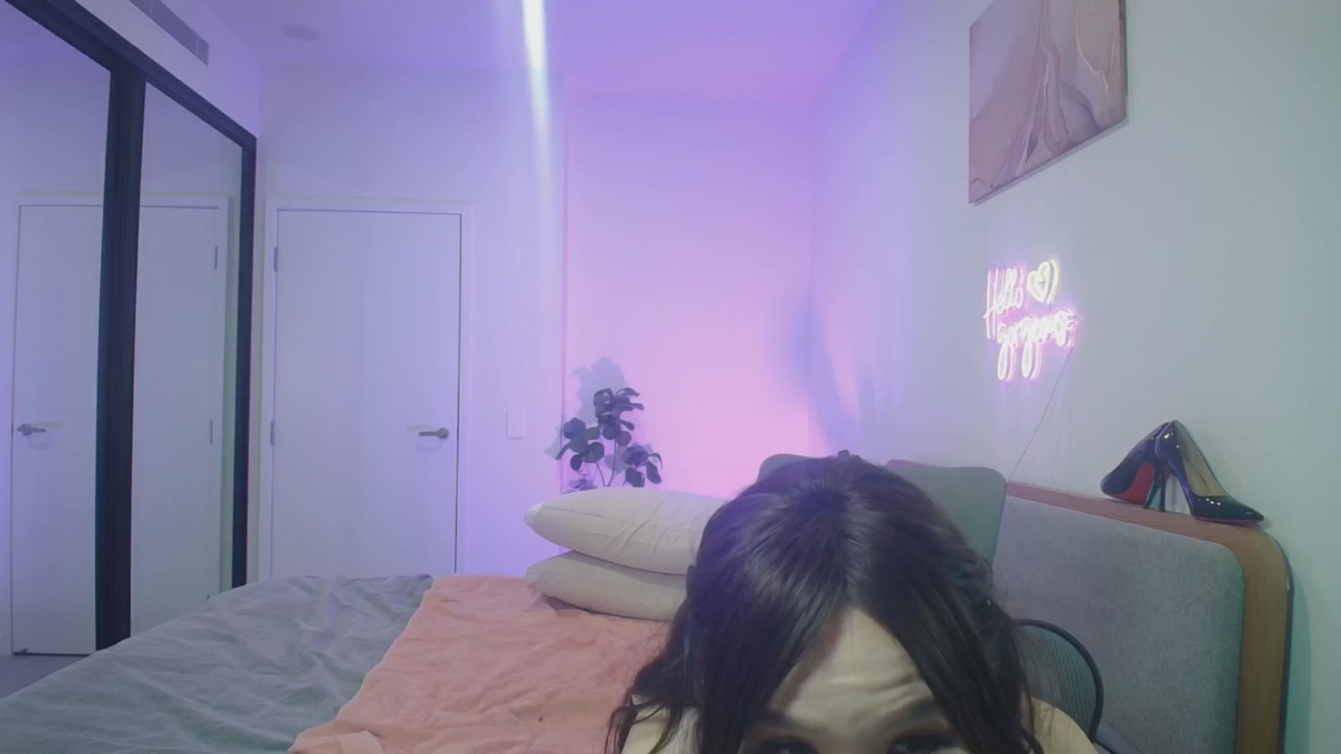 Gallery image thumbnail from HannaElite's myfreecams stream on, 04/25/2026, 12:24 image 5 of 20