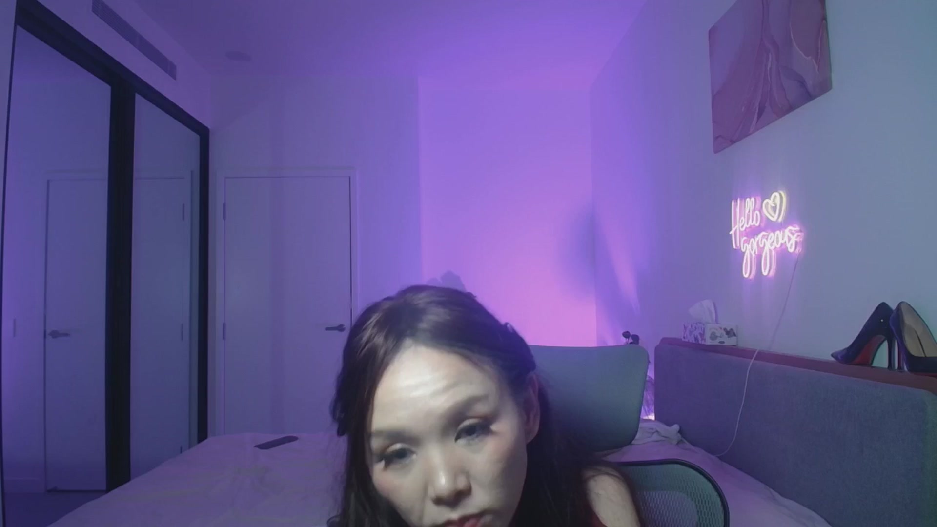 Gallery image thumbnail from HannaElite's myfreecams stream on, 05/03/2026, 08:37 image 1 of 20