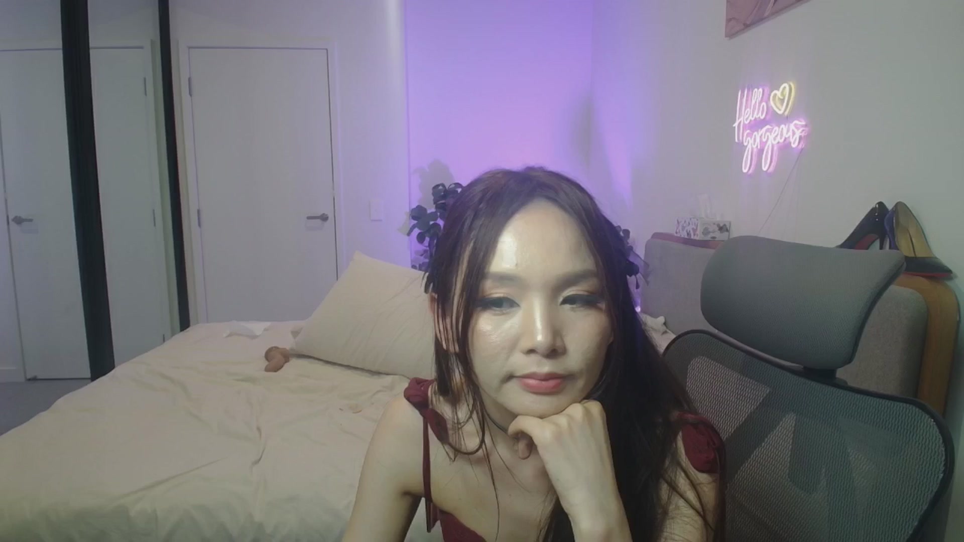 Gallery image thumbnail from HannaElite's myfreecams stream on, 05/03/2026, 09:53 image 3 of 20