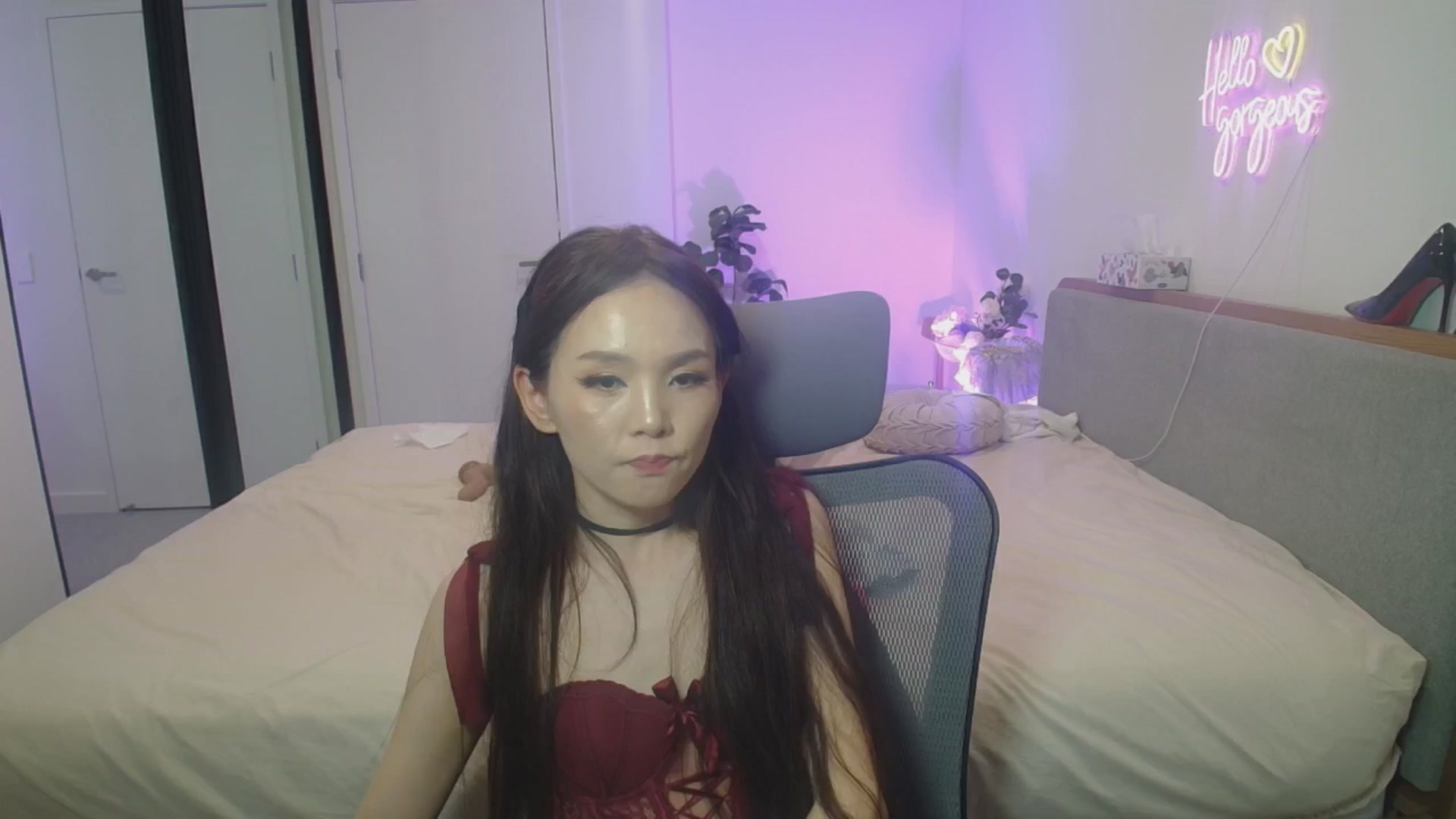 Gallery image thumbnail from HannaElite's myfreecams stream on, 05/03/2026, 09:53 image 12 of 20