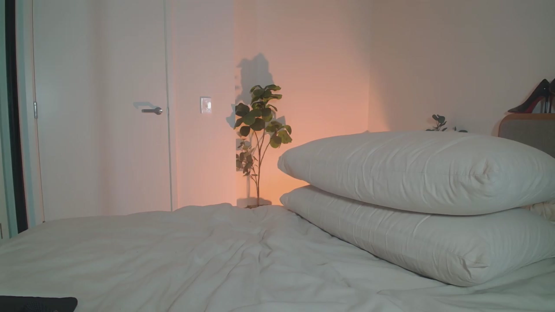 Gallery image thumbnail from HannaElite's myfreecams stream on, 05/23/2026, 11:37 image 20 of 20