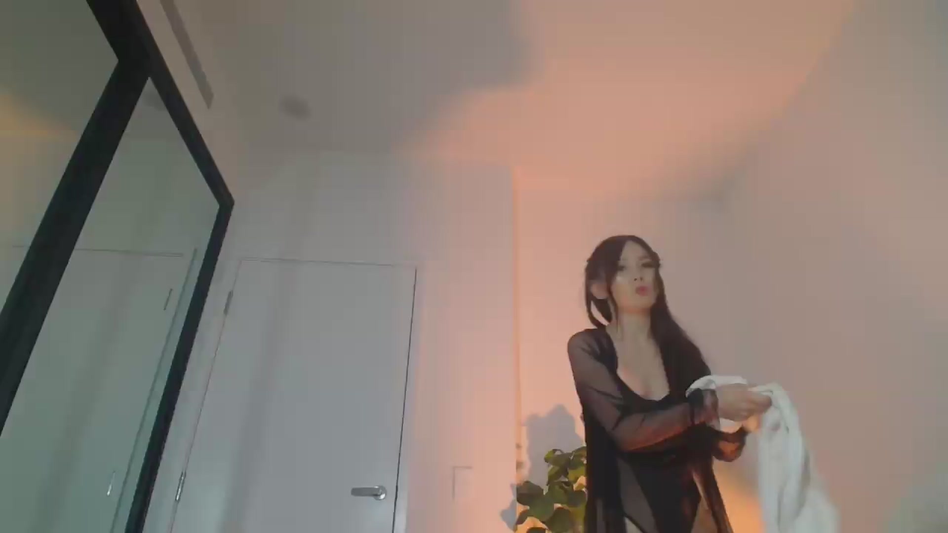 Gallery image thumbnail from HannaElite's myfreecams stream on, 05/31/2026, 11:45 image 20 of 20