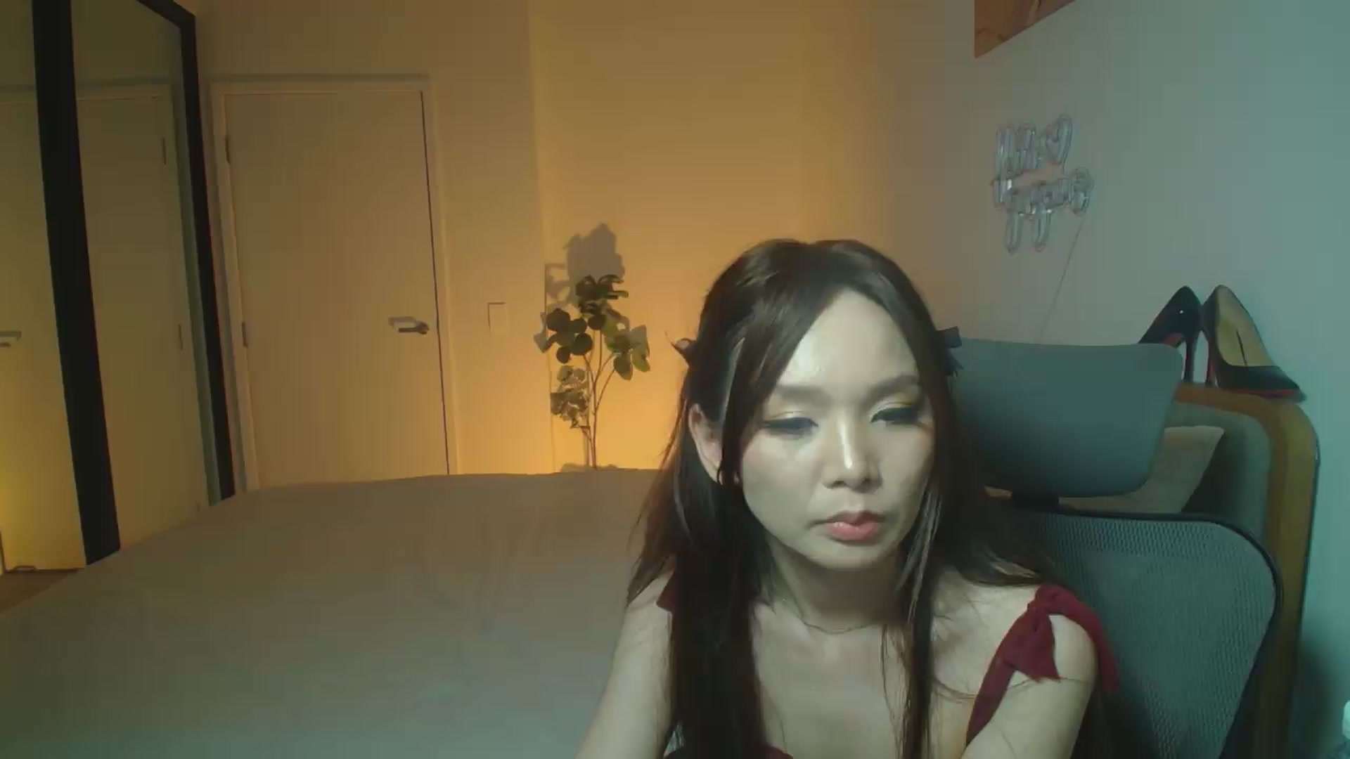 Gallery image thumbnail from HannaElite's myfreecams stream on, 06/06/2026, 12:12 image 15 of 20