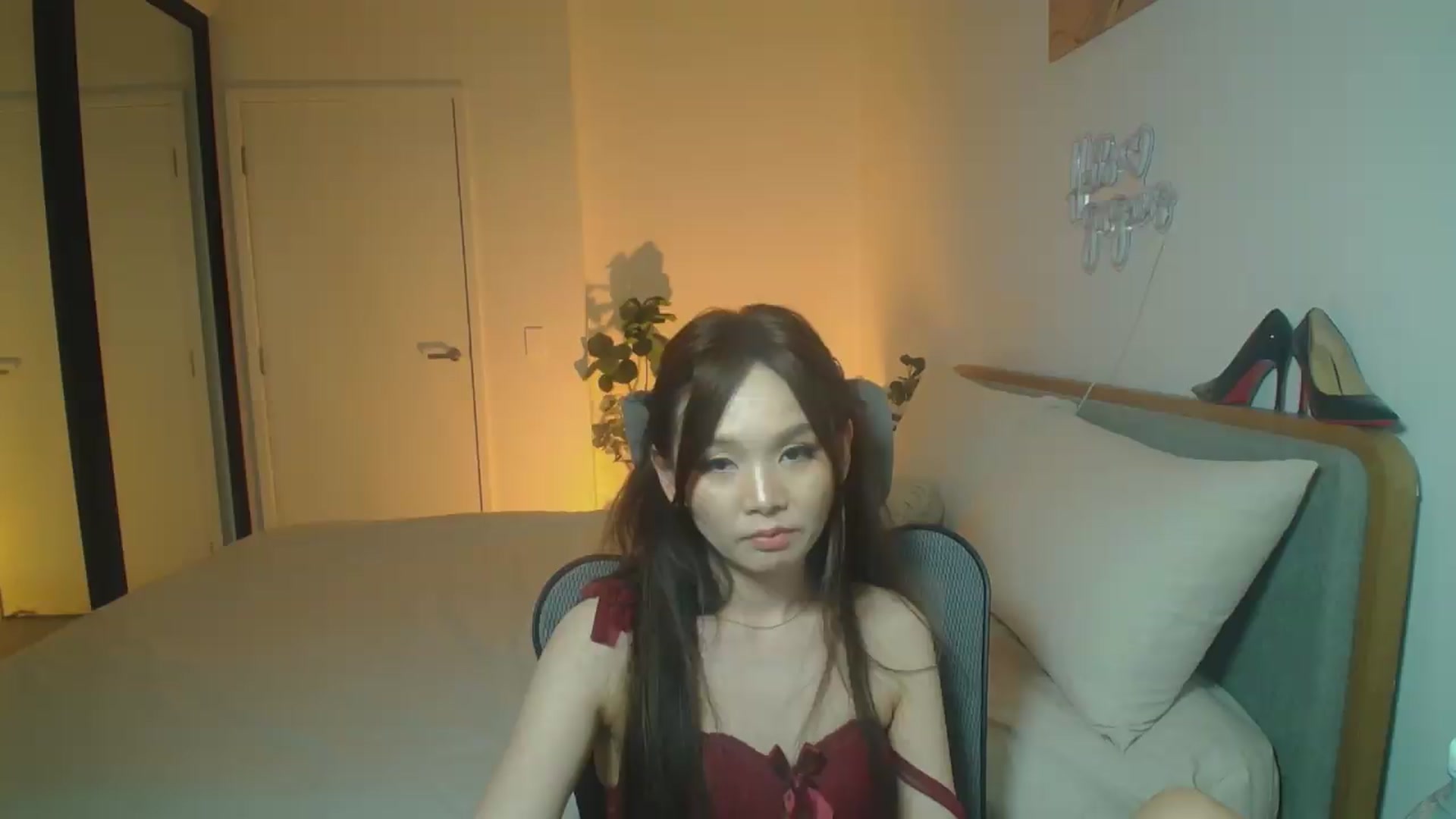 Gallery image thumbnail from HannaElite's myfreecams stream on, 06/06/2026, 12:12 image 18 of 20