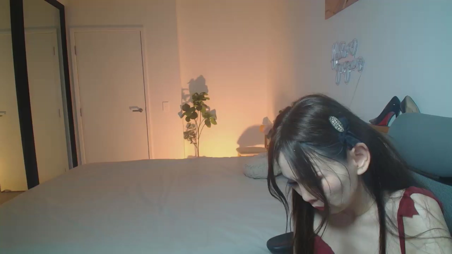 Gallery image thumbnail from HannaElite's myfreecams stream on, 06/06/2026, 12:12 image 3 of 20