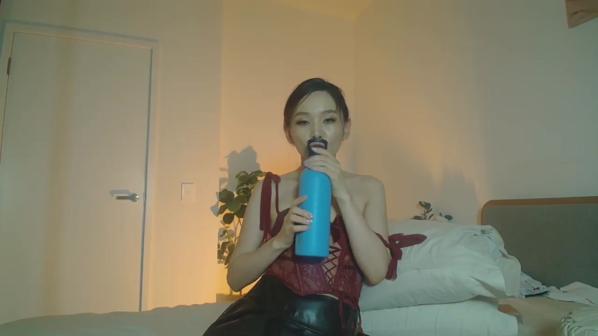 Gallery image thumbnail from HannaElite's myfreecams stream on, 06/07/2026, 10:45 image 18 of 20