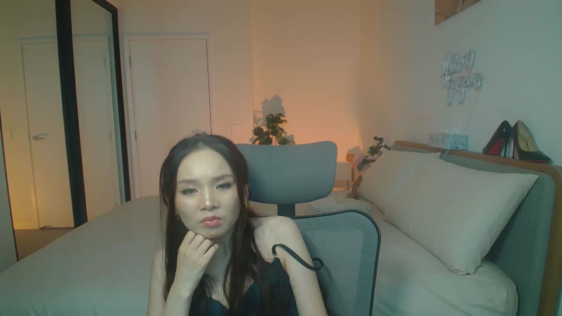 Gallery image thumbnail from HannaElite's myfreecams stream on, 06/23/2026, 06:24 image 6 of 20