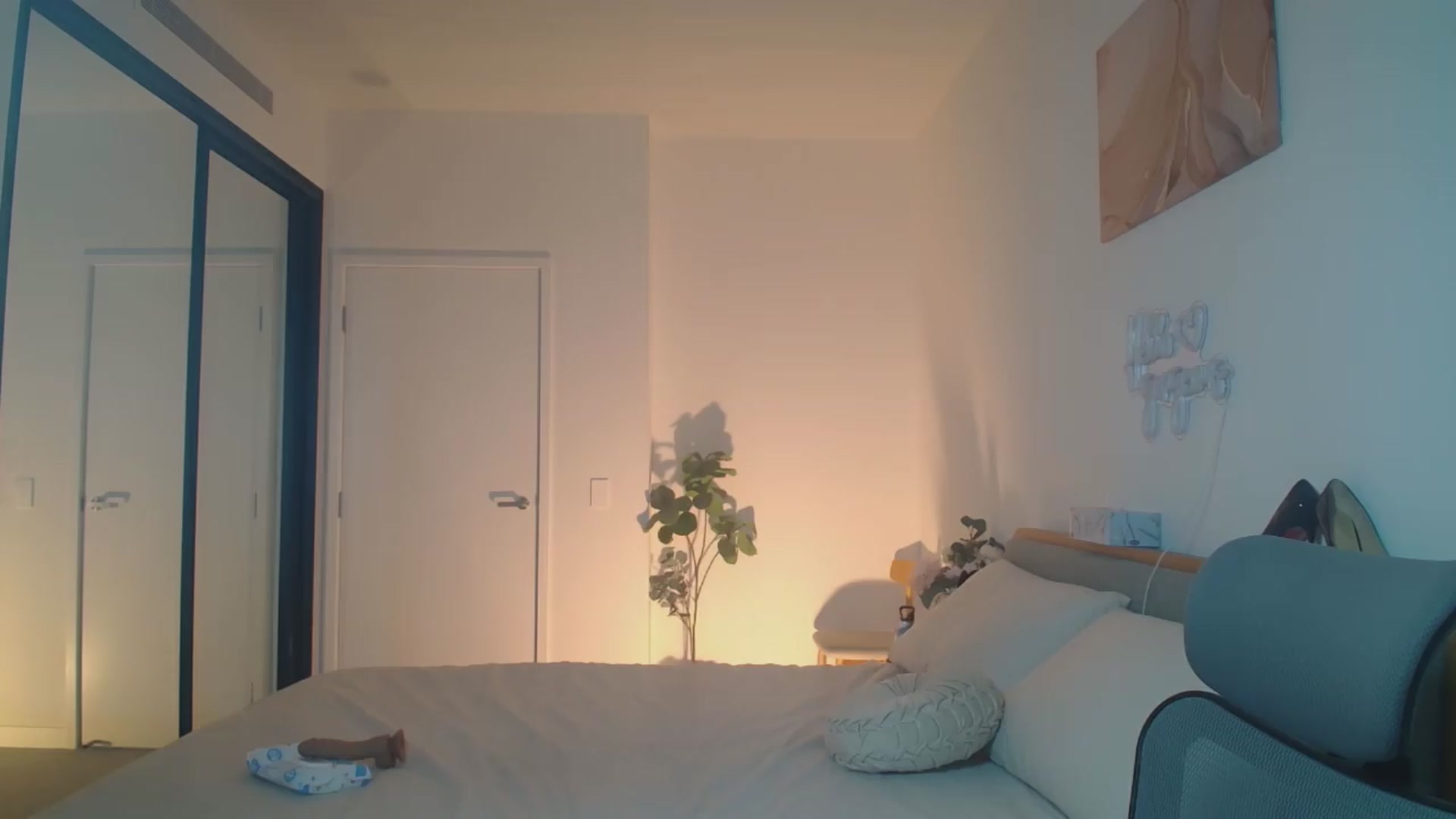 Gallery image thumbnail from HannaElite's myfreecams stream on, 06/27/2026, 11:28 image 11 of 20