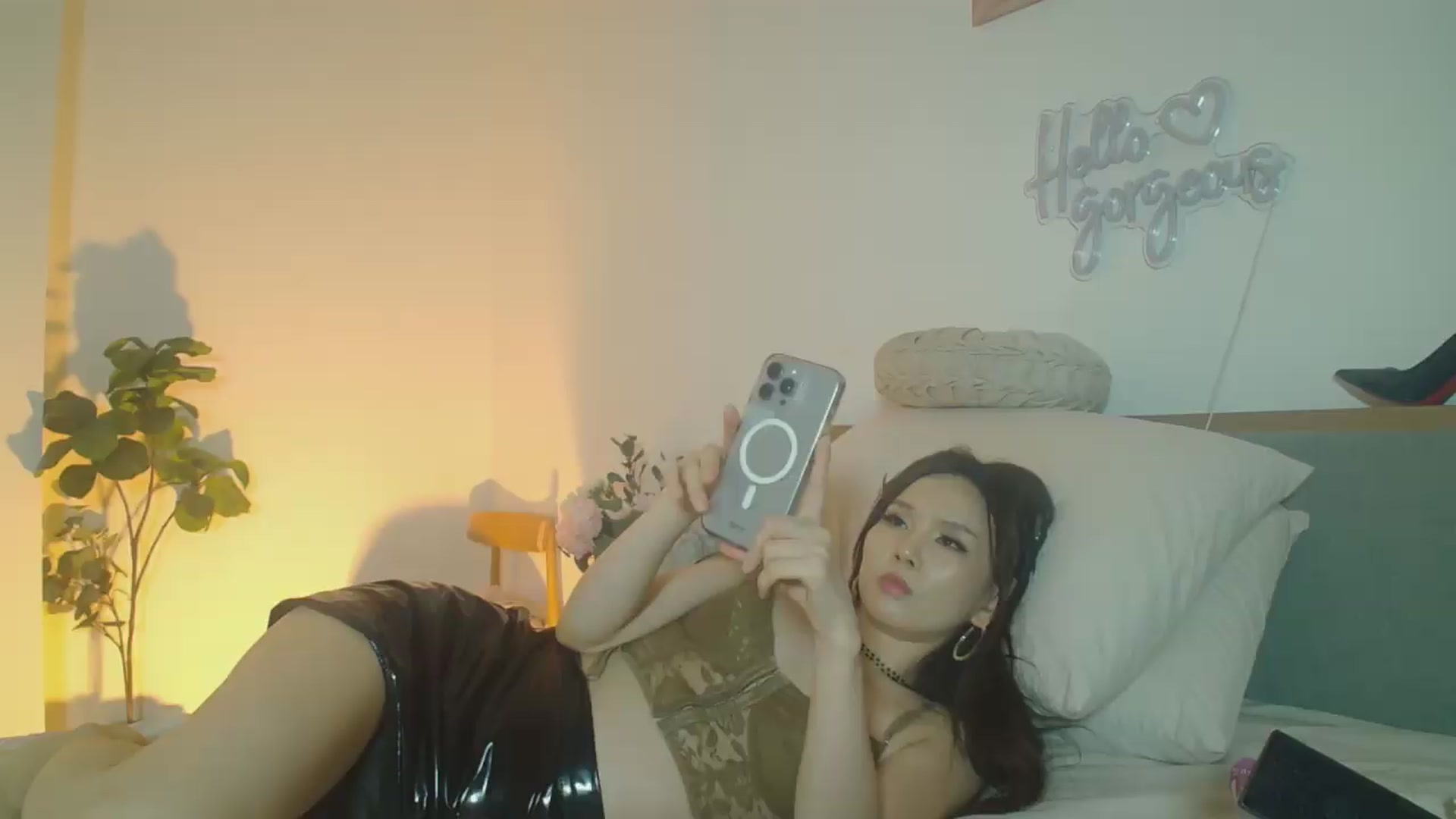 Gallery image thumbnail from HannaElite's myfreecams stream on, 07/11/2026, 10:55 image 15 of 20