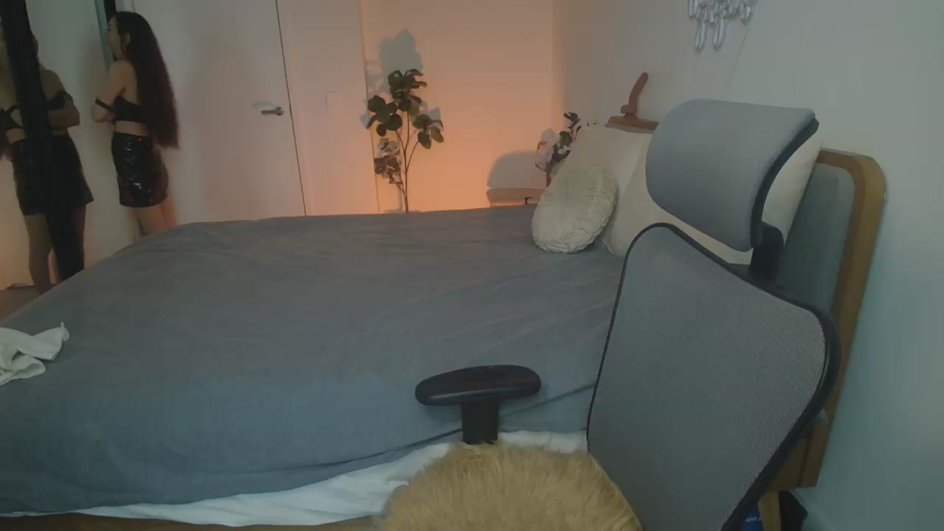 Gallery image thumbnail from HannaElite's myfreecams stream on, 07/13/2026, 04:50 image 9 of 20