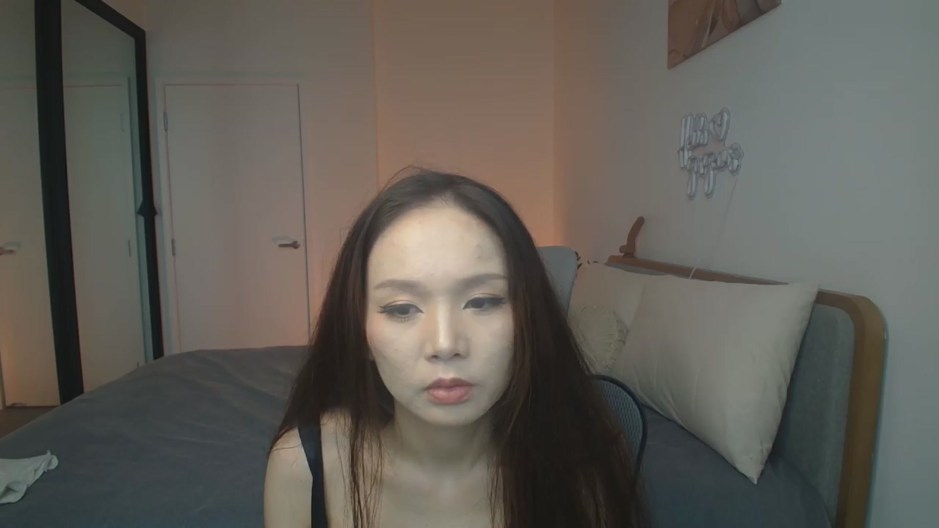 Gallery image thumbnail from HannaElite's myfreecams stream on, 07/13/2026, 04:50 image 14 of 20