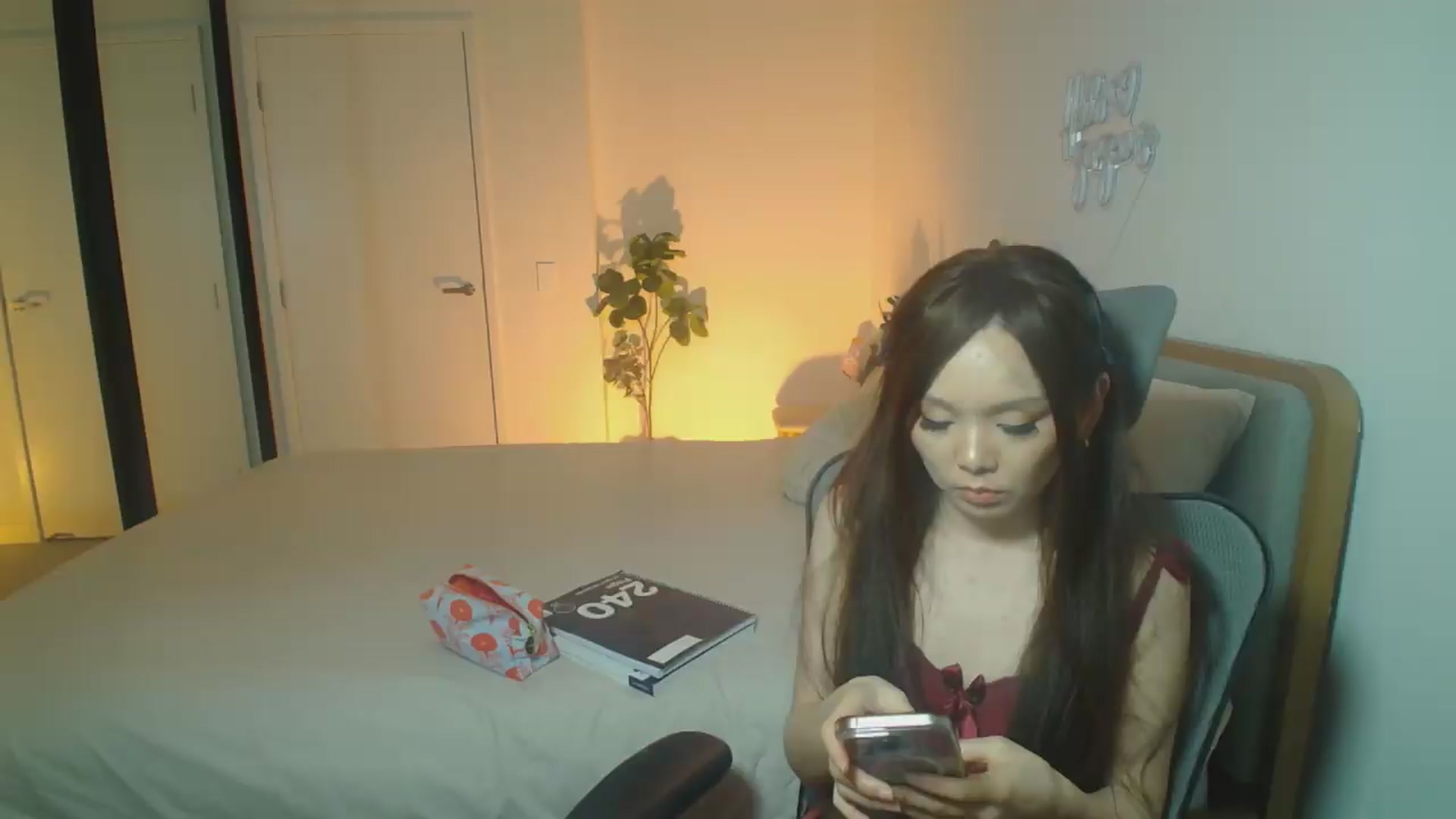 Gallery image thumbnail from HannaElite's myfreecams stream on, 07/17/2026, 11:07 image 4 of 20