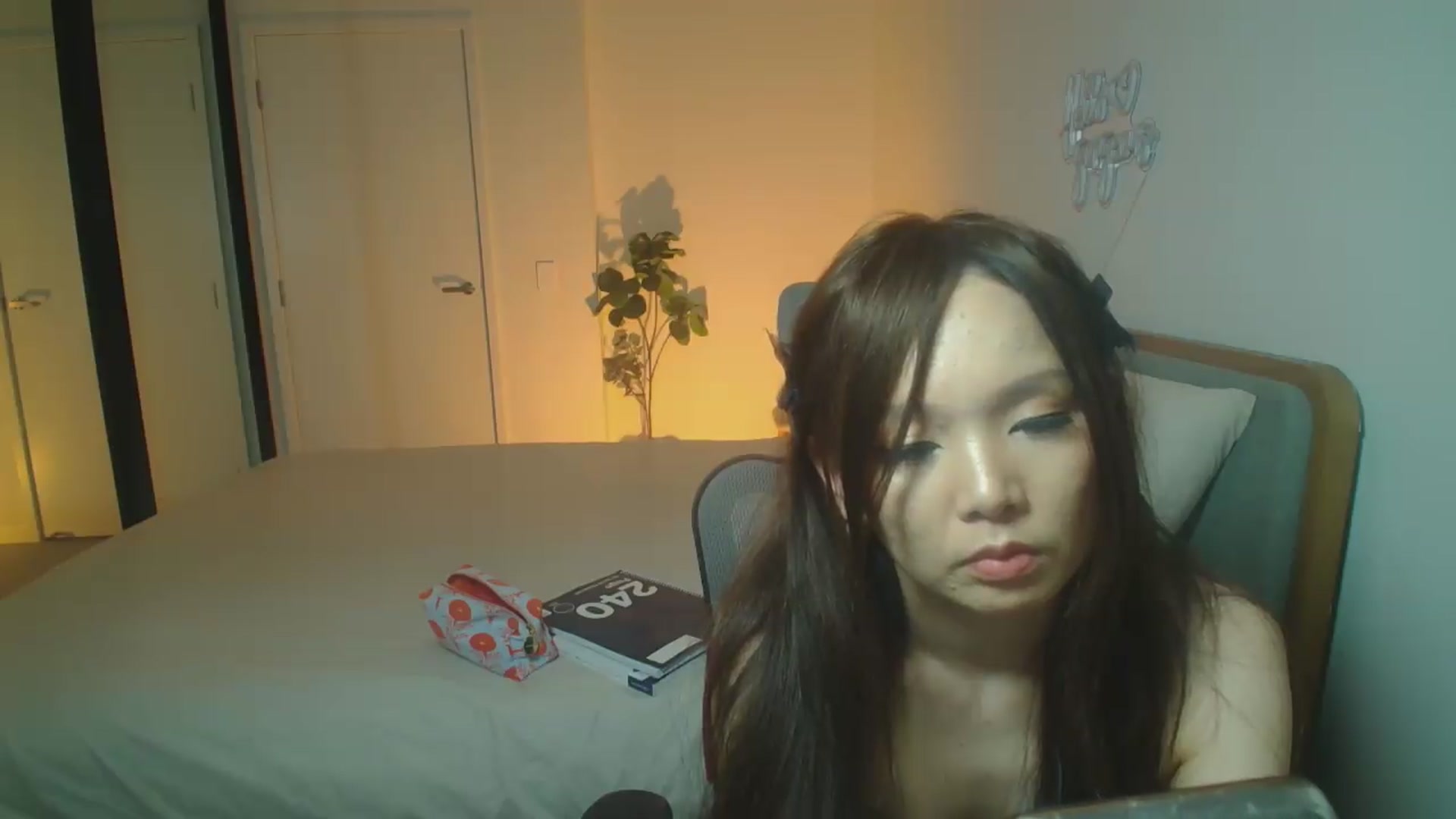 Gallery image thumbnail from HannaElite's myfreecams stream on, 07/17/2026, 11:07 image 9 of 20