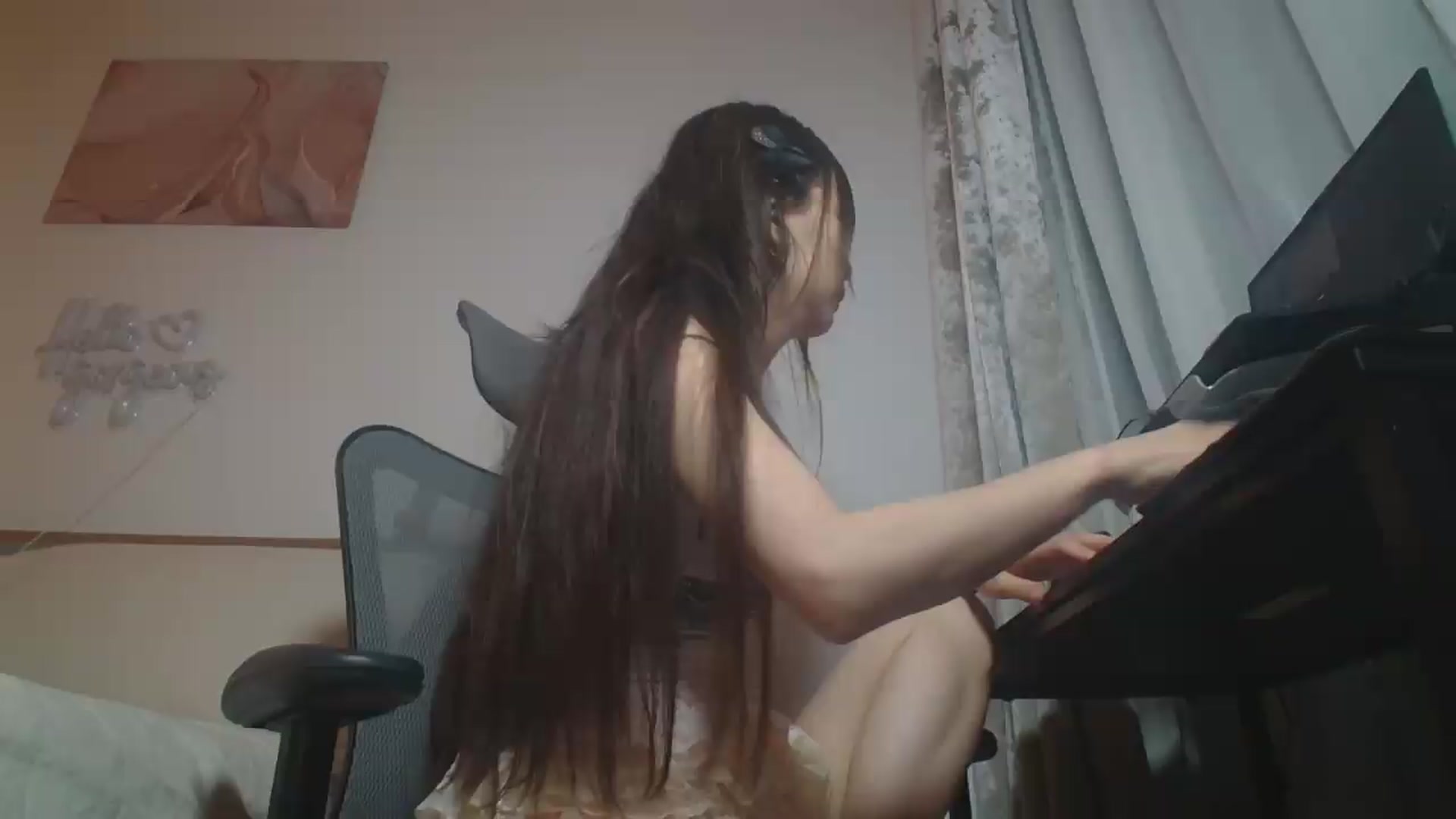 Gallery image thumbnail from HannaElite's myfreecams stream on, 07/18/2026, 09:36 image 2 of 20