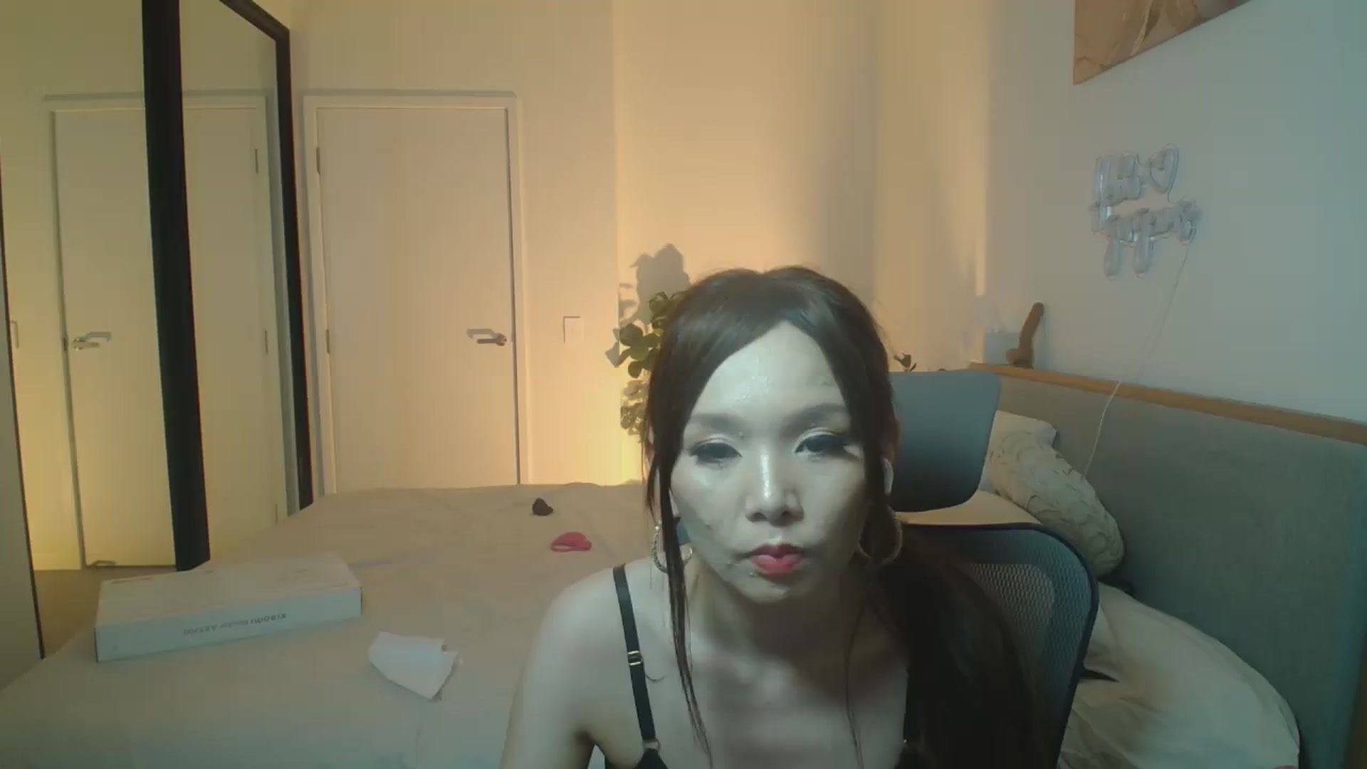 Gallery image thumbnail from HannaElite's myfreecams stream on, 07/27/2026, 11:26 image 12 of 20