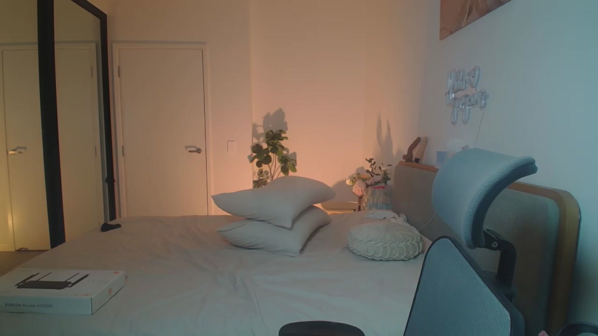Gallery image thumbnail from HannaElite's myfreecams stream on, 07/31/2026, 10:57 image 2 of 20