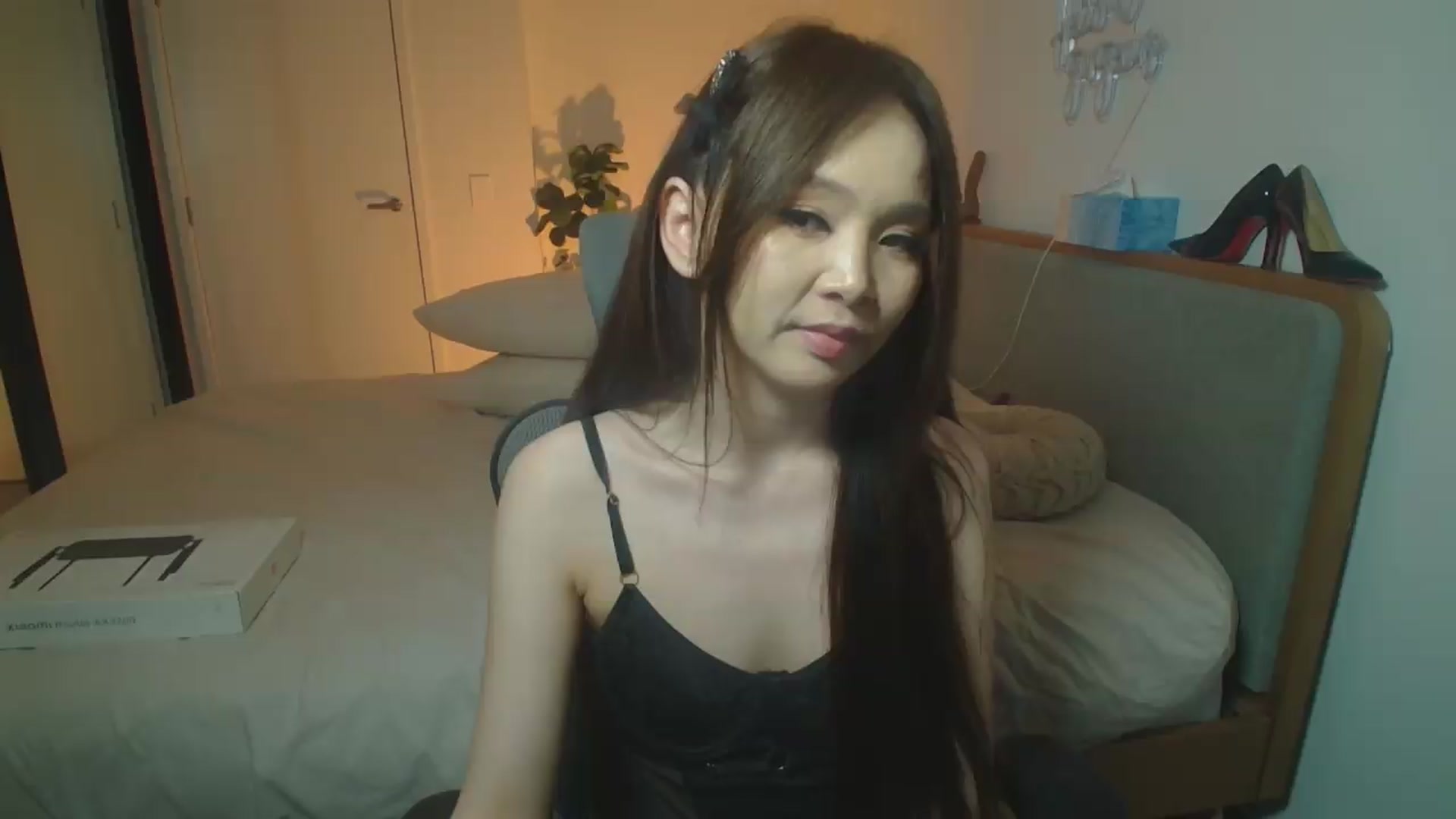 Gallery image thumbnail from HannaElite's myfreecams stream on, 08/08/2026, 11:08 image 17 of 20