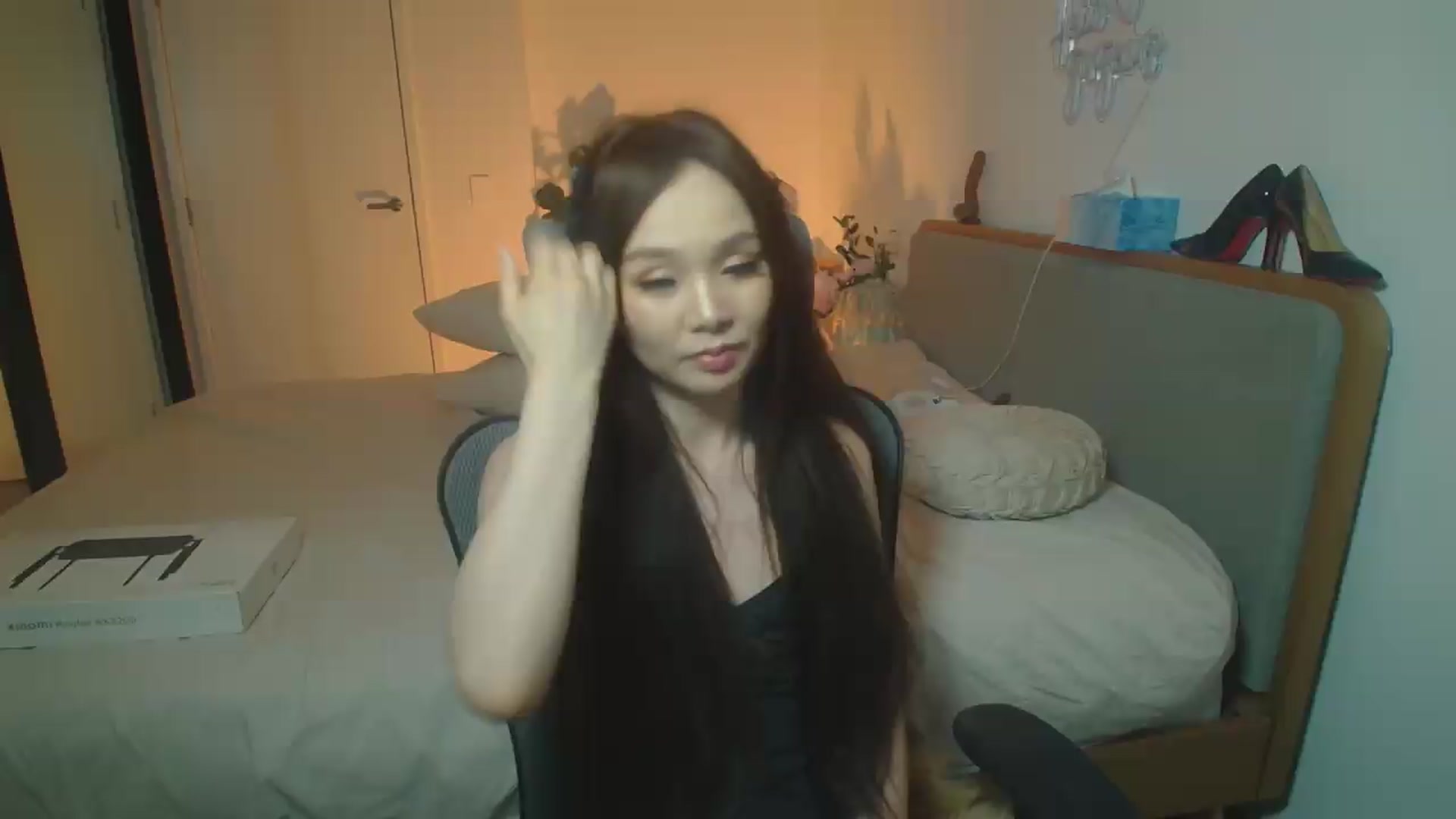 Gallery image thumbnail from HannaElite's myfreecams stream on, 08/08/2026, 11:08 image 8 of 20