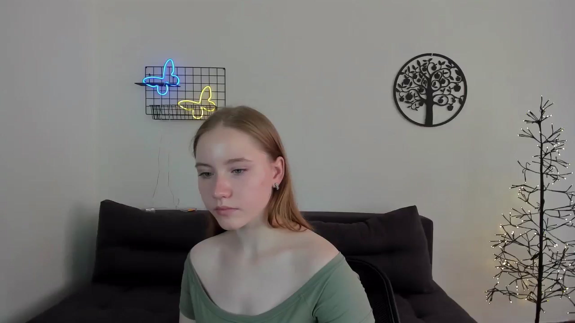 Gallery image thumbnail from HannaHarperr's myfreecams stream on, 08/17/2023, 08:31 image 13 of 20