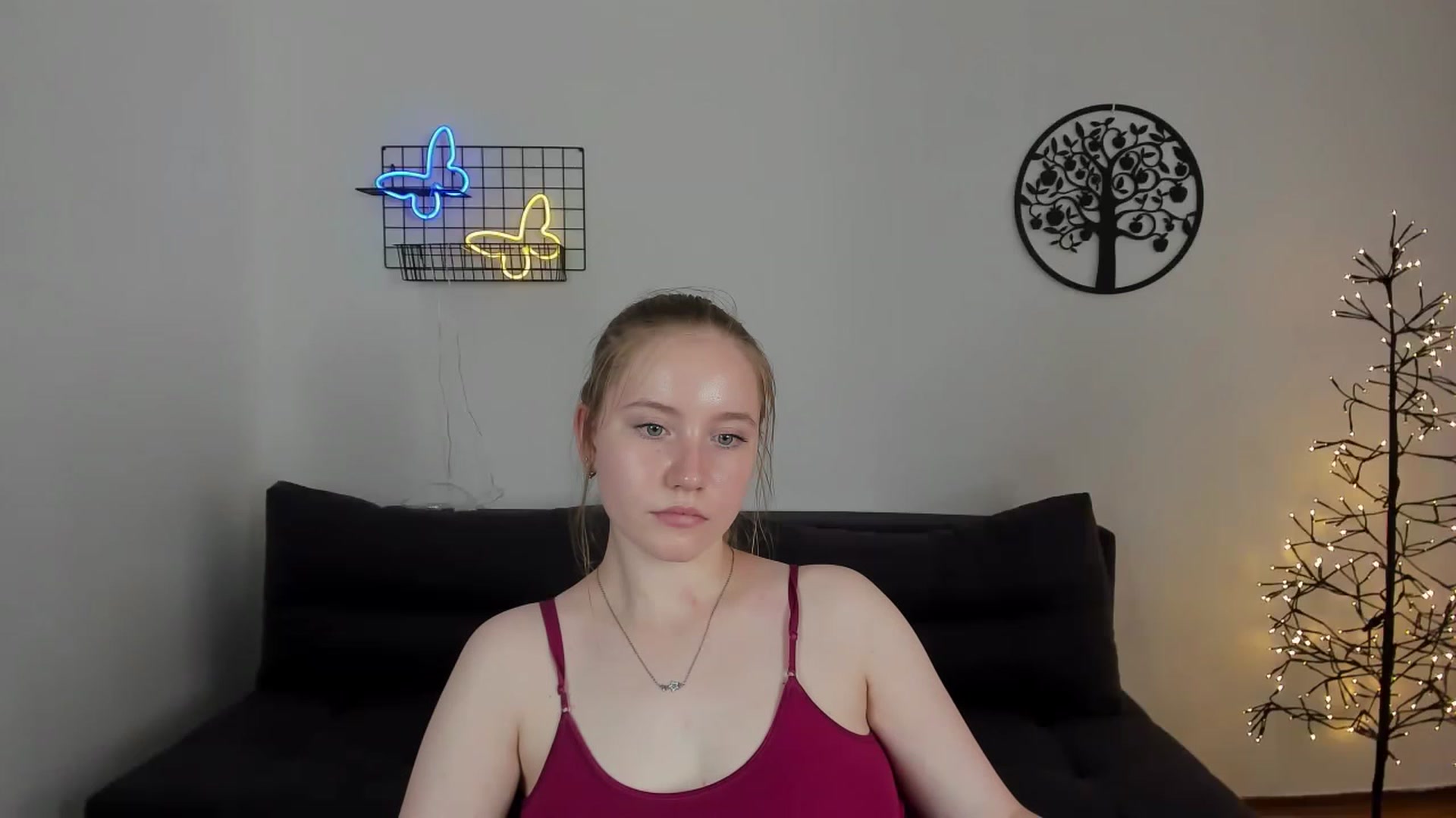 Gallery image thumbnail from HannaHarperr's myfreecams stream on, 08/19/2023, 11:14 image 17 of 20