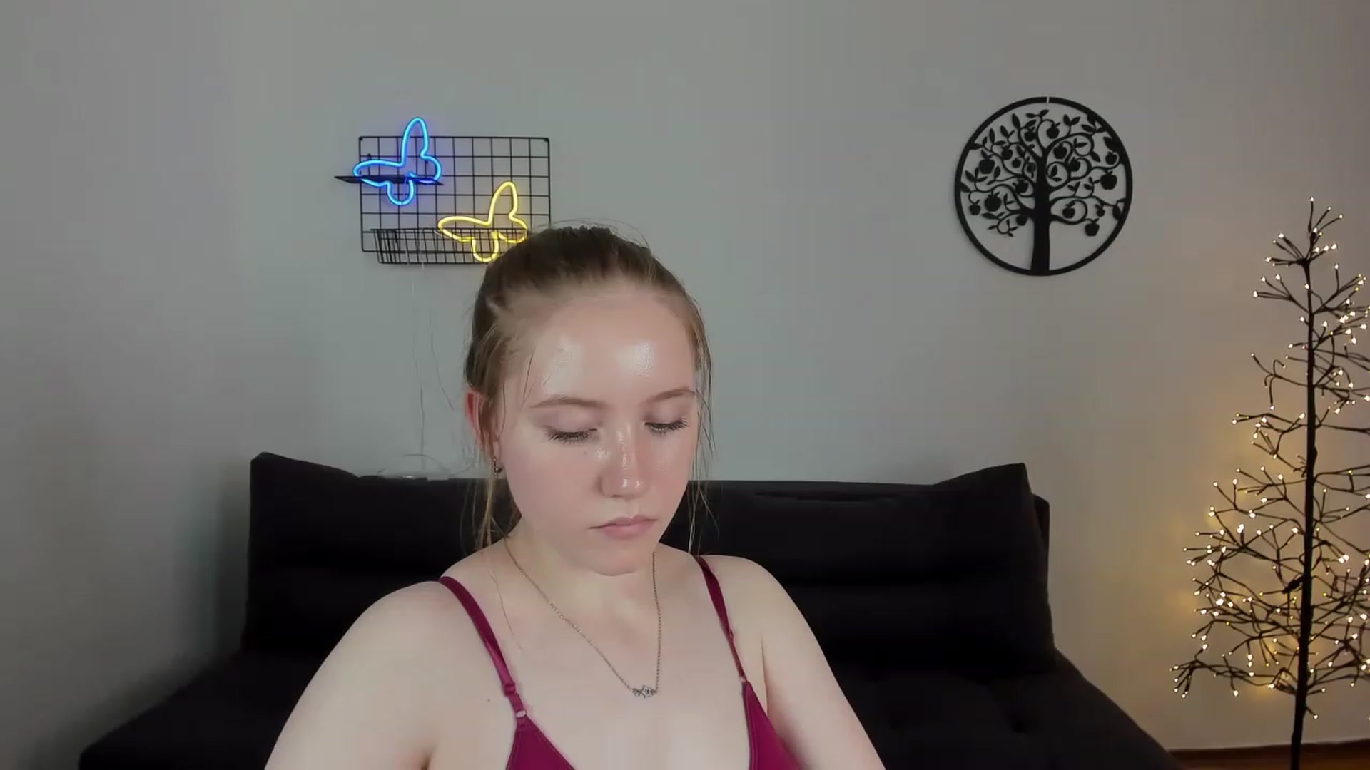 Gallery image thumbnail from HannaHarperr's myfreecams stream on, 08/19/2023, 11:14 image 12 of 20