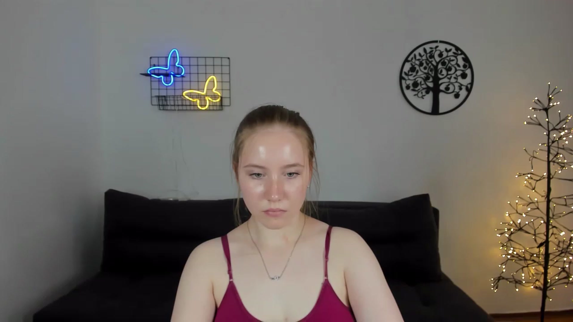 Gallery image thumbnail from HannaHarperr's myfreecams stream on, 08/19/2023, 11:14 image 10 of 20