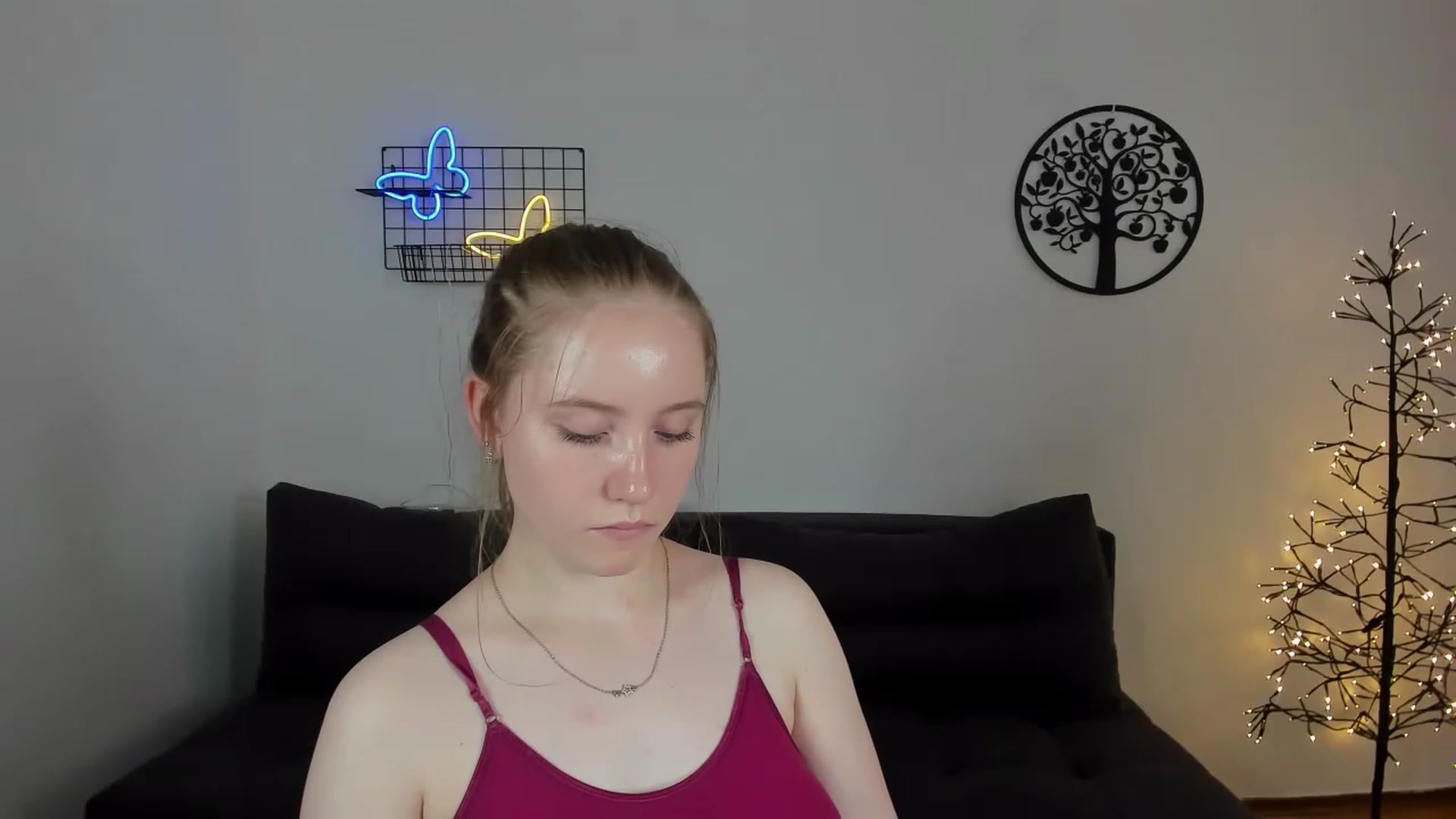 Gallery image thumbnail from HannaHarperr's myfreecams stream on, 08/19/2023, 12:01 image 18 of 20