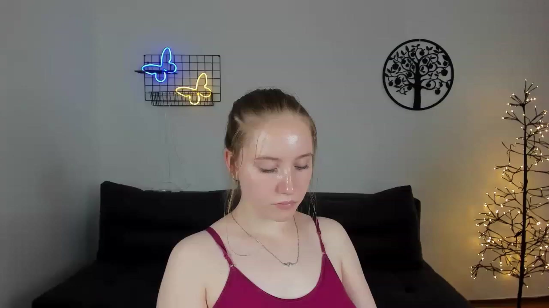 Gallery image thumbnail from HannaHarperr's myfreecams stream on, 08/19/2023, 12:01 image 3 of 20