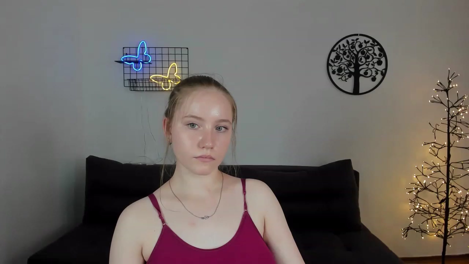 Gallery image thumbnail from HannaHarperr's myfreecams stream on, 08/19/2023, 12:01 image 19 of 20