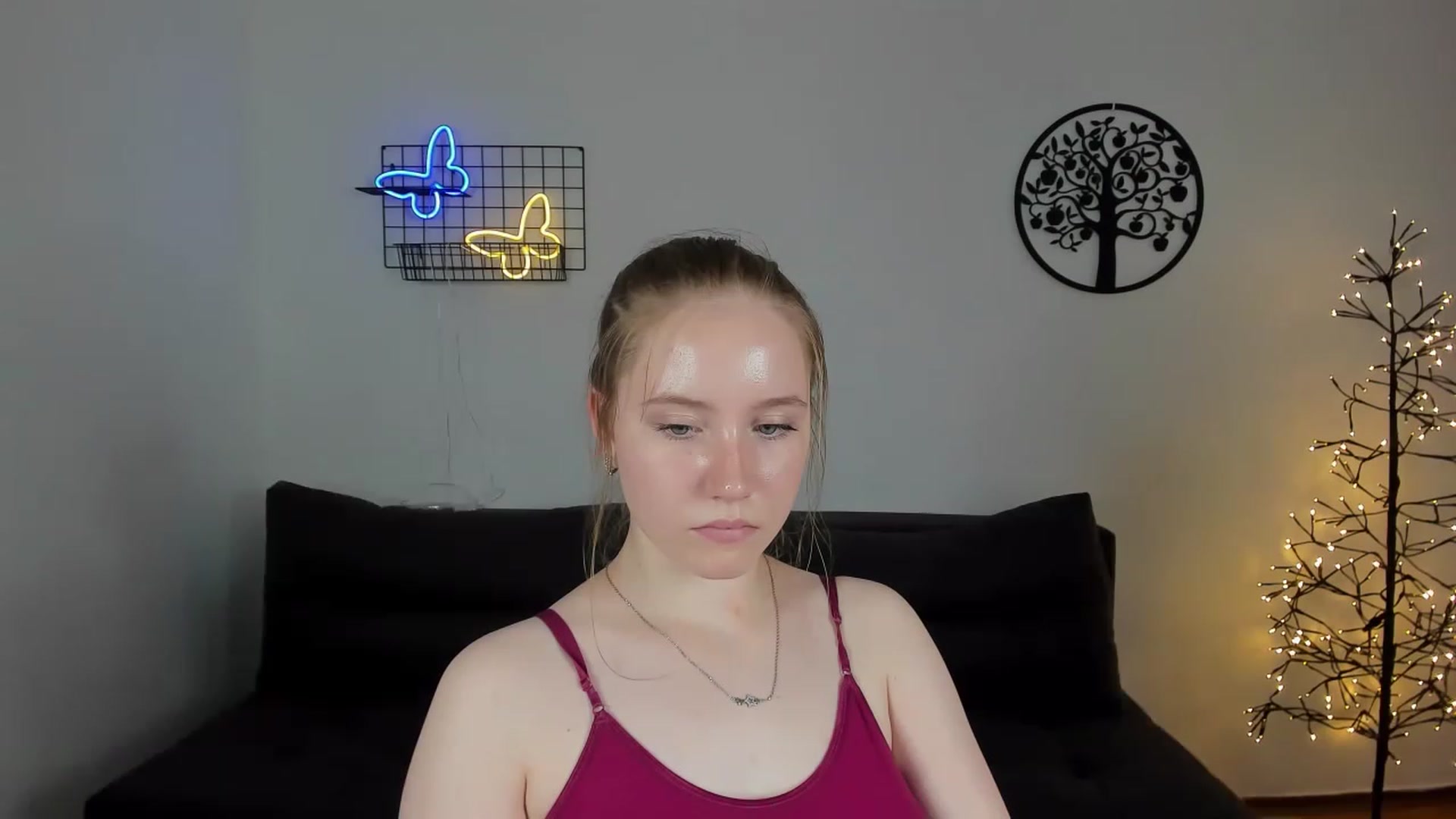 Gallery image thumbnail from HannaHarperr's myfreecams stream on, 08/19/2023, 12:01 image 4 of 20