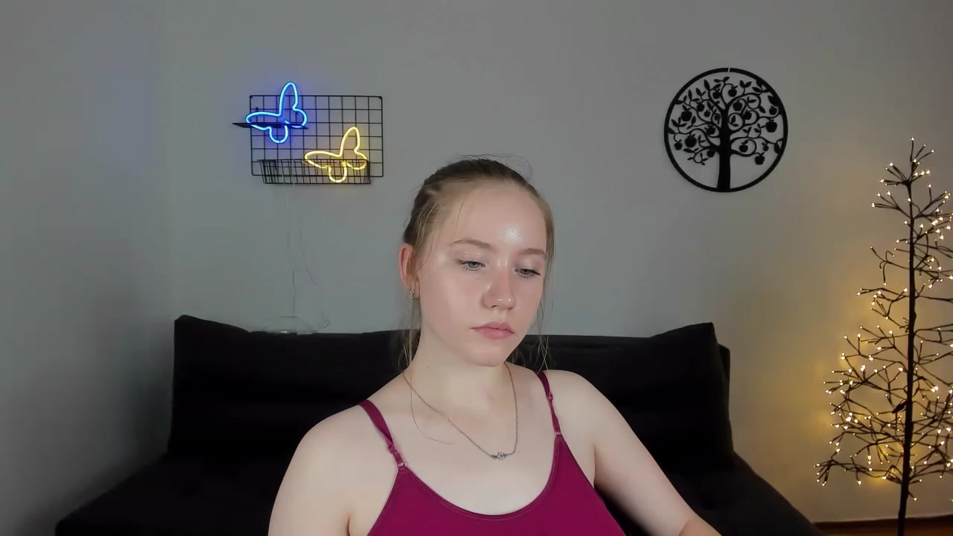 Gallery image thumbnail from HannaHarperr's myfreecams stream on, 08/19/2023, 12:01 image 2 of 20