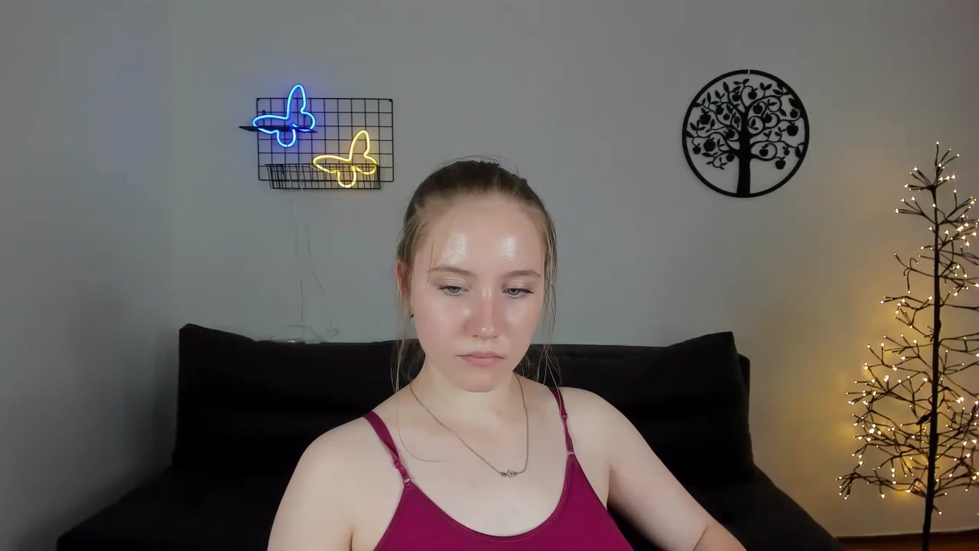 Gallery image thumbnail from HannaHarperr's myfreecams stream on, 08/19/2023, 12:01 image 5 of 20
