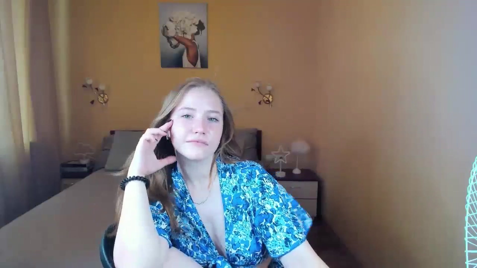 Gallery image thumbnail from HannaHarperr's myfreecams stream on, 08/20/2023, 14:35 image 12 of 20