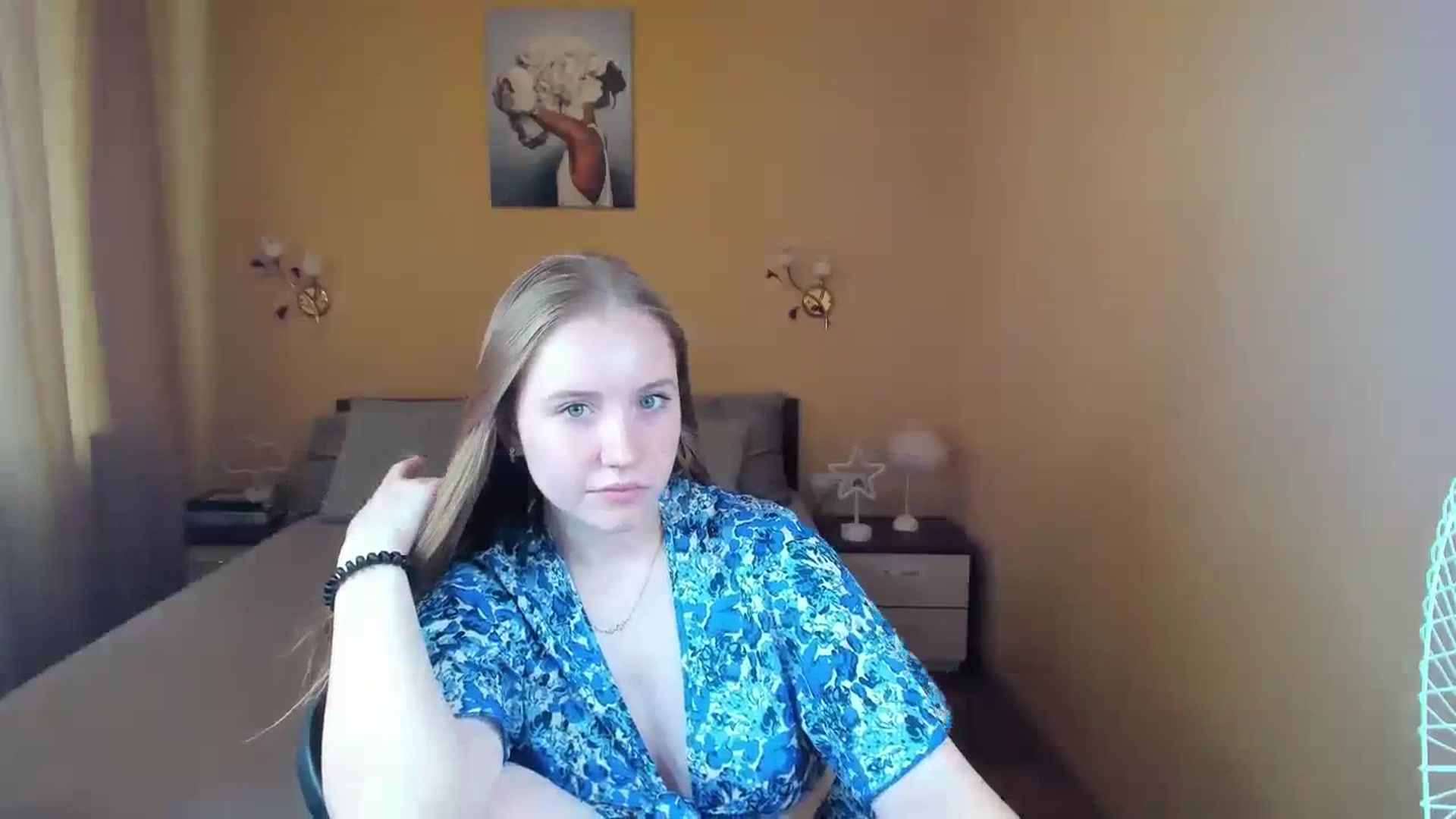 Gallery image thumbnail from HannaHarperr's myfreecams stream on, 08/20/2023, 14:35 image 13 of 20