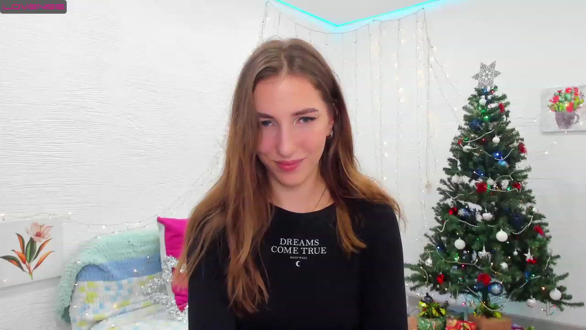 Gallery image thumbnail from HannaMillos's myfreecams stream on, 12/10/2022, 02:36 image 4 of 20