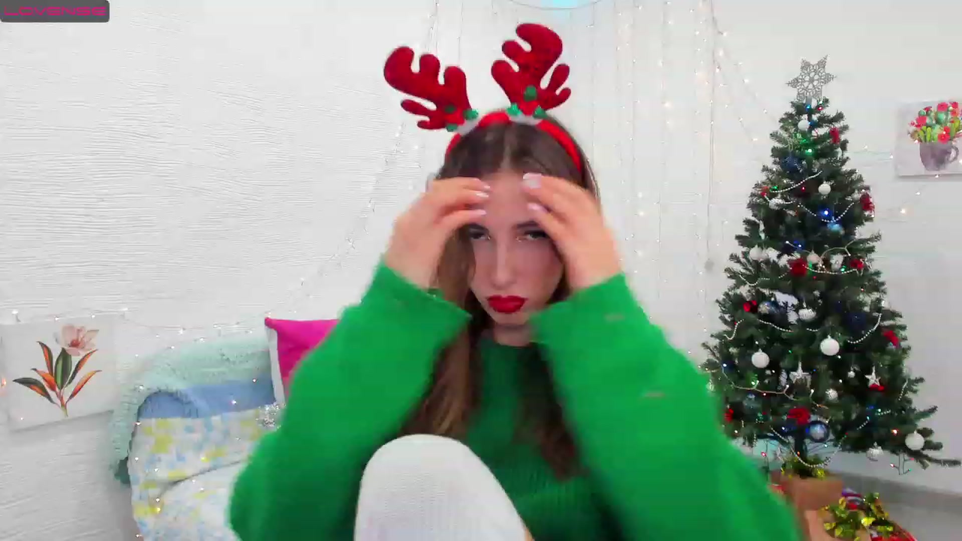 Gallery image thumbnail from HannaMillos's myfreecams stream on, 12/11/2022, 02:50 image 13 of 20