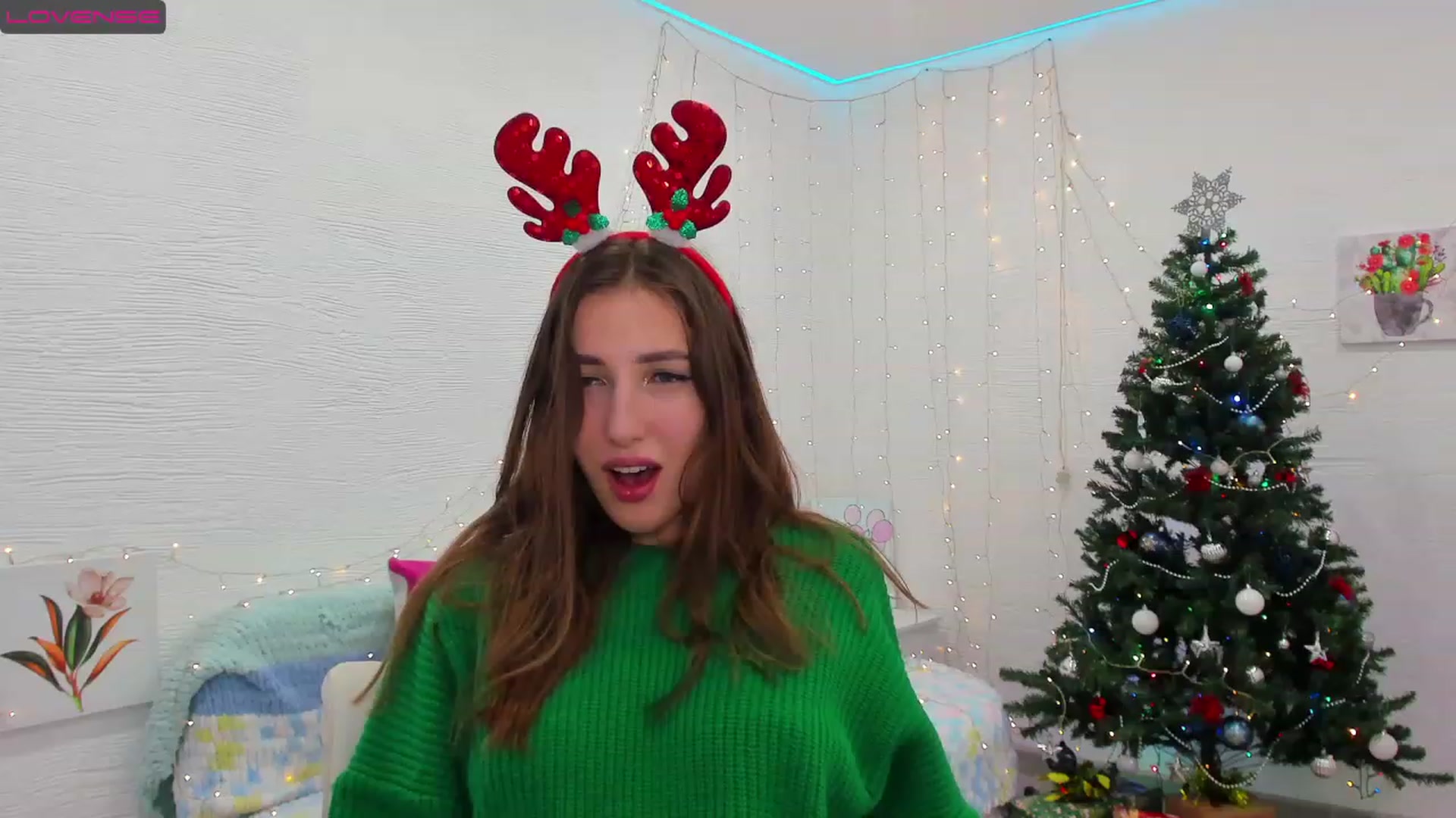 Gallery image thumbnail from HannaMillos's myfreecams stream on, 12/11/2022, 04:17 image 17 of 20