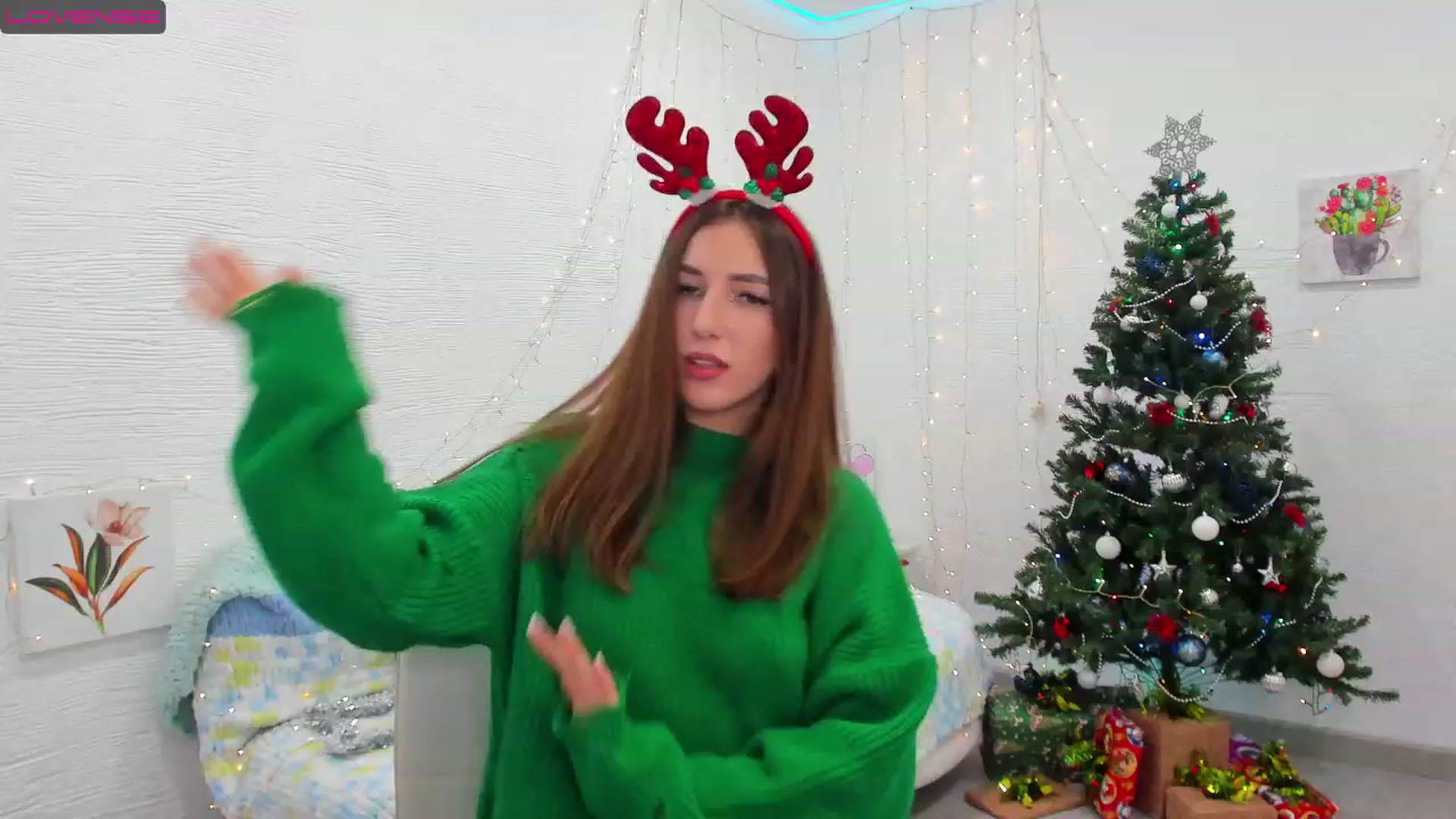 Gallery image thumbnail from HannaMillos's myfreecams stream on, 12/12/2022, 04:46 image 11 of 20