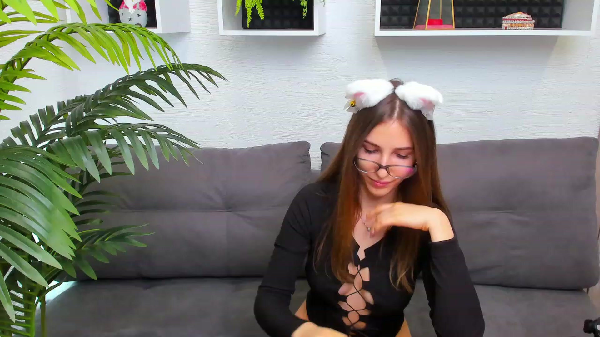 Gallery image thumbnail from HannaMillos's myfreecams stream on, 02/12/2023, 01:03 image 11 of 20