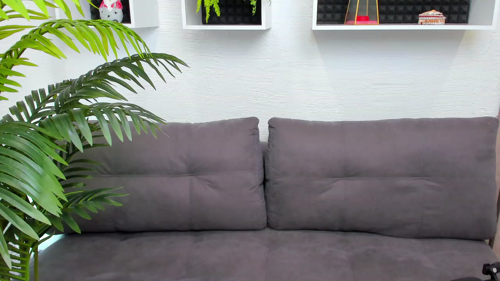 Gallery image thumbnail from HannaMillos's myfreecams stream on, 02/12/2023, 22:20 image 10 of 20