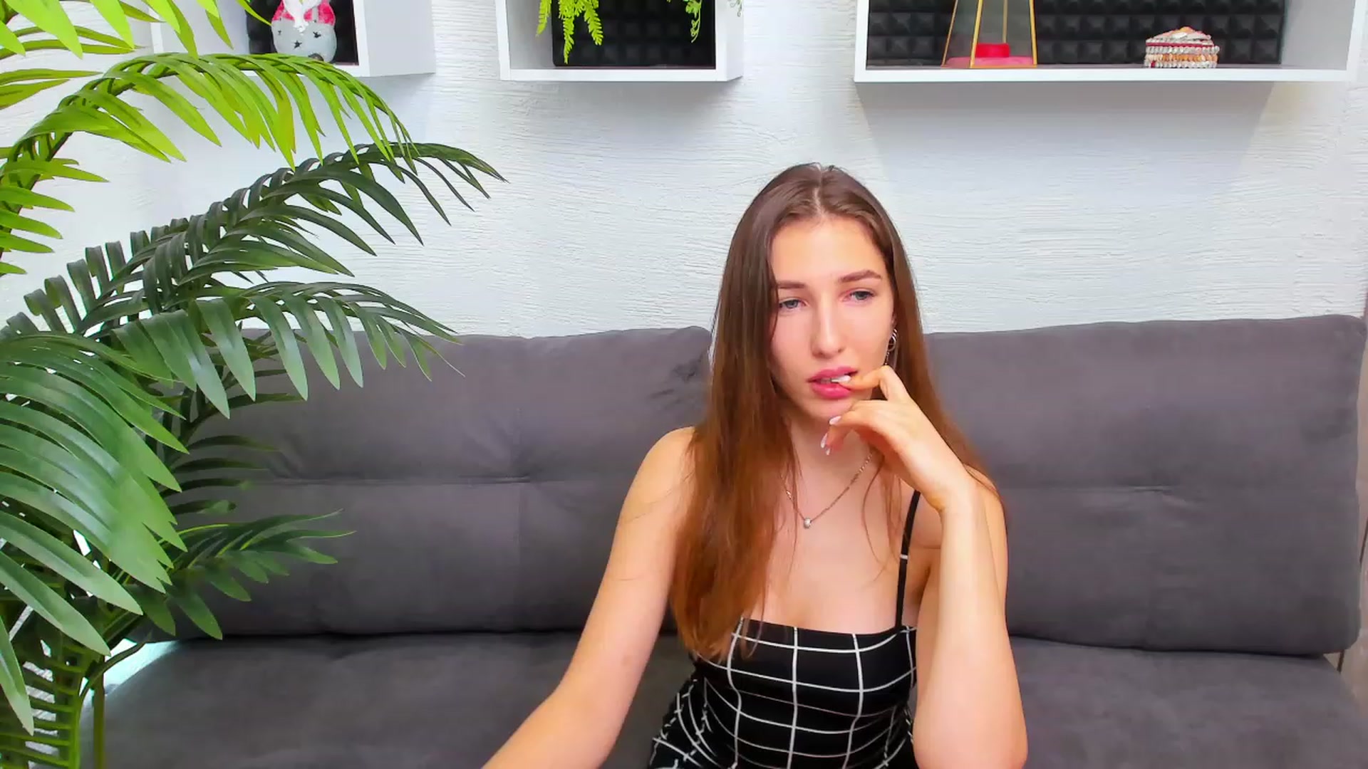 Gallery image thumbnail from HannaMillos's myfreecams stream on, 02/13/2023, 24:55 image 6 of 20