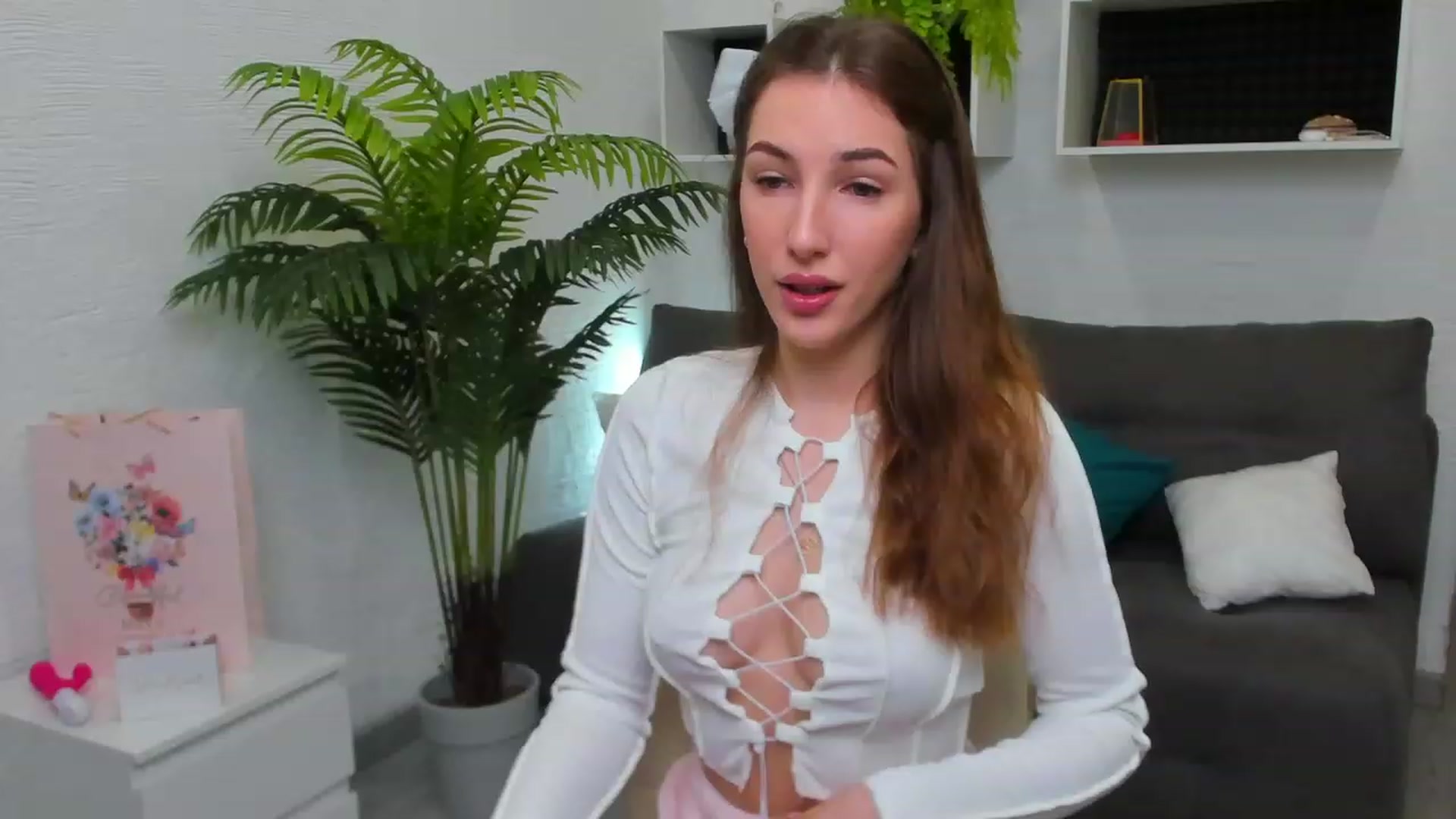Gallery image thumbnail from HannaMillos's myfreecams stream on, 03/13/2023, 02:56 image 8 of 20