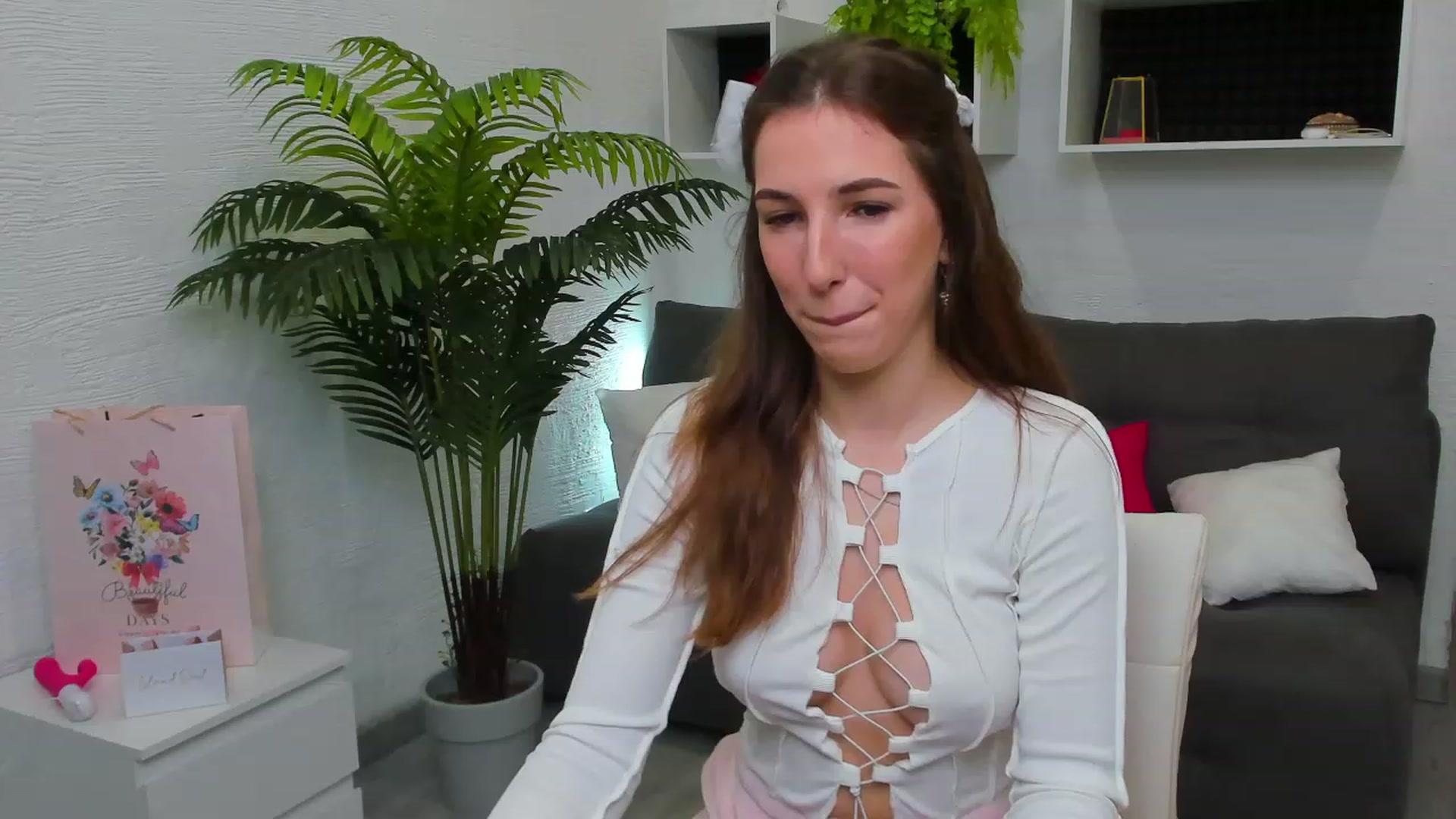 Gallery image thumbnail from HannaMillos's myfreecams stream on, 03/13/2023, 03:50 image 11 of 20