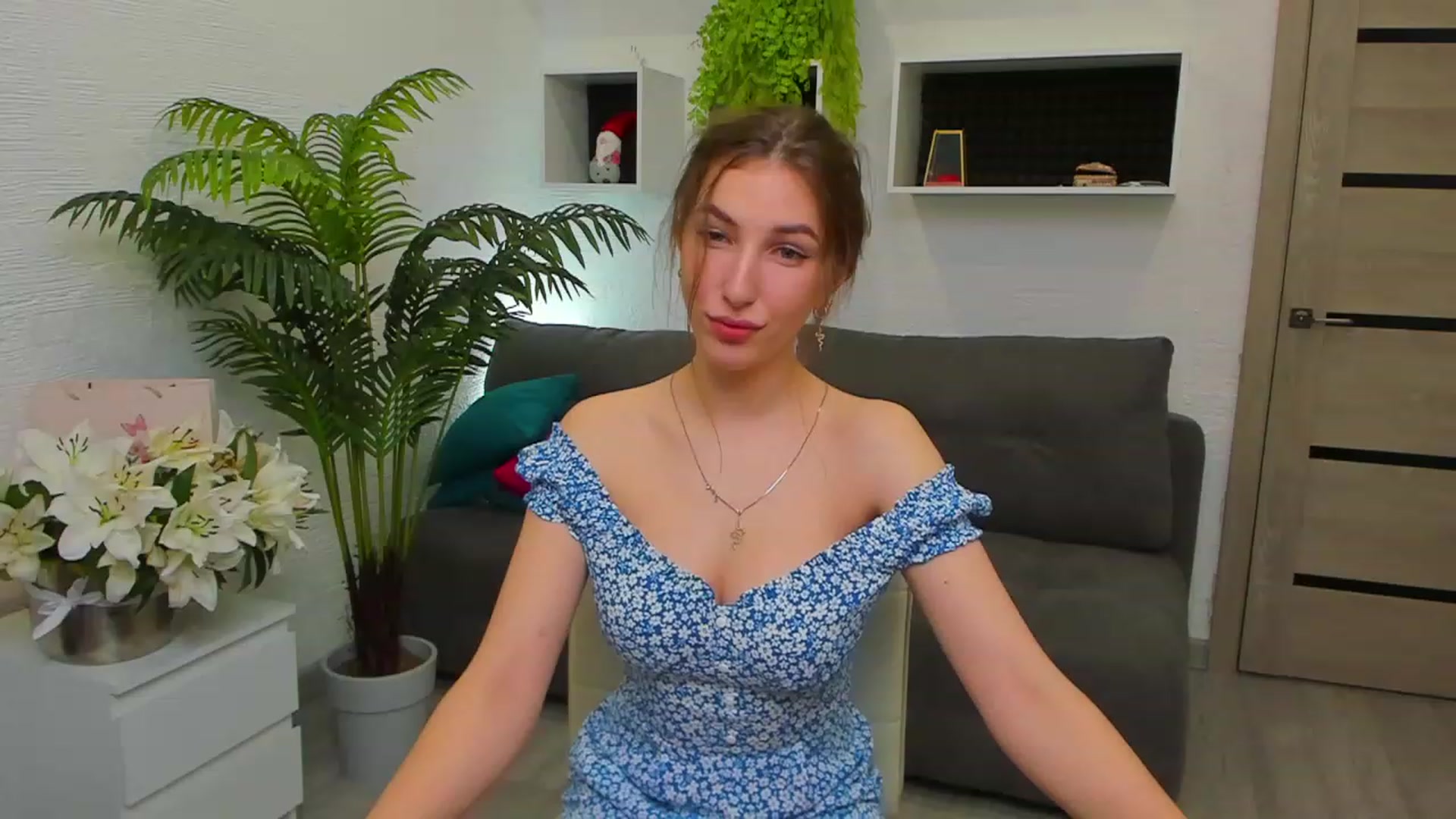 Gallery image thumbnail from HannaMillos's myfreecams stream on, 04/08/2023, 04:20 image 14 of 20