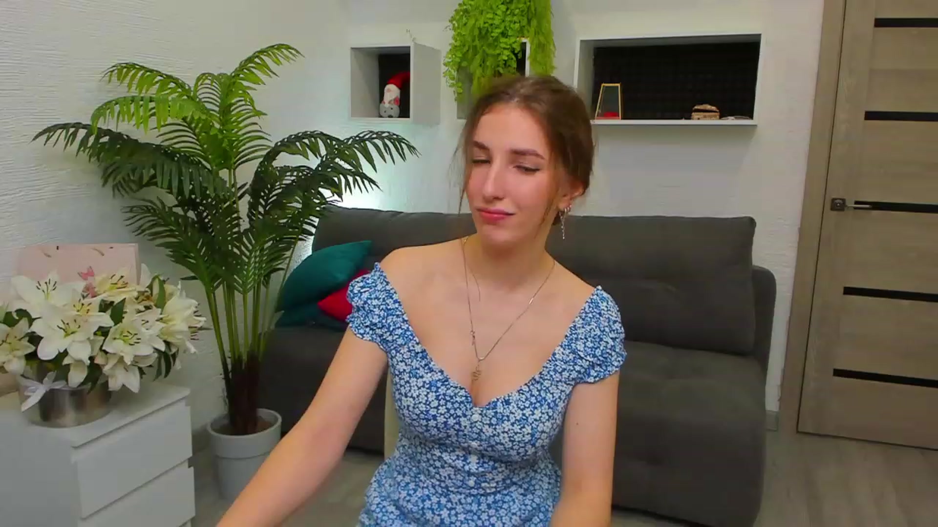 Gallery image thumbnail from HannaMillos's myfreecams stream on, 04/08/2023, 04:20 image 1 of 20