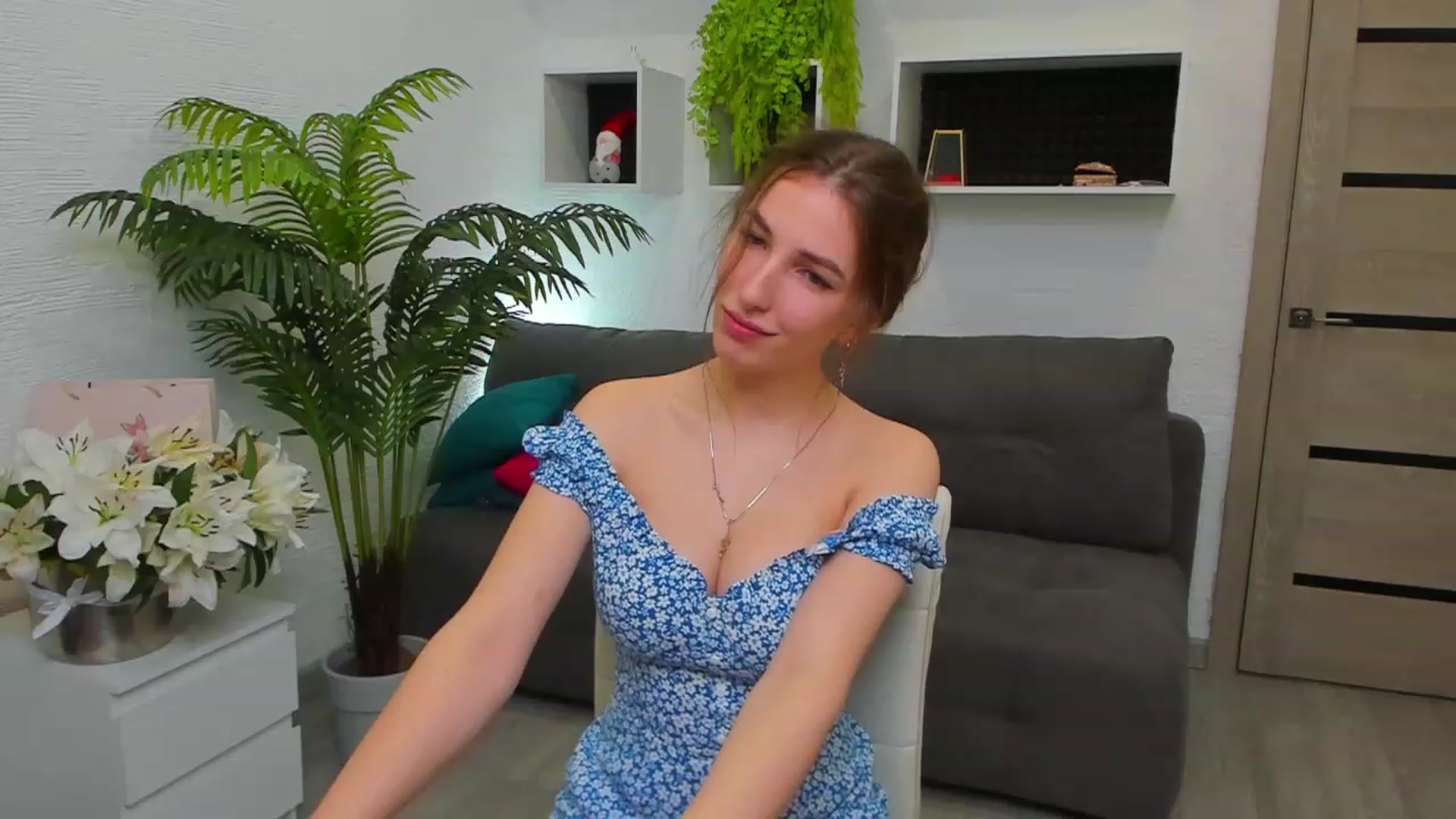 Gallery image thumbnail from HannaMillos's myfreecams stream on, 04/08/2023, 04:20 image 2 of 20