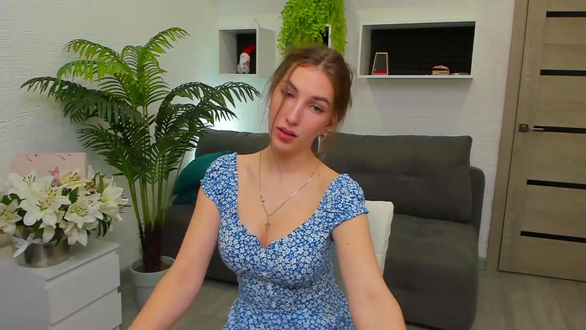 Gallery image thumbnail from HannaMillos's myfreecams stream on, 04/08/2023, 04:20 image 4 of 20