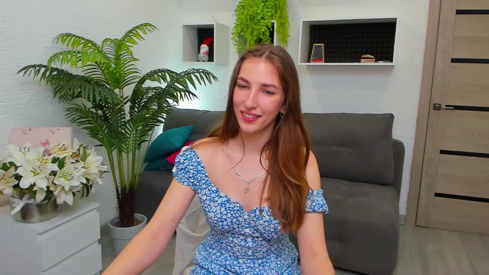 Gallery image thumbnail from HannaMillos's myfreecams stream on, 04/08/2023, 06:15 image 17 of 20